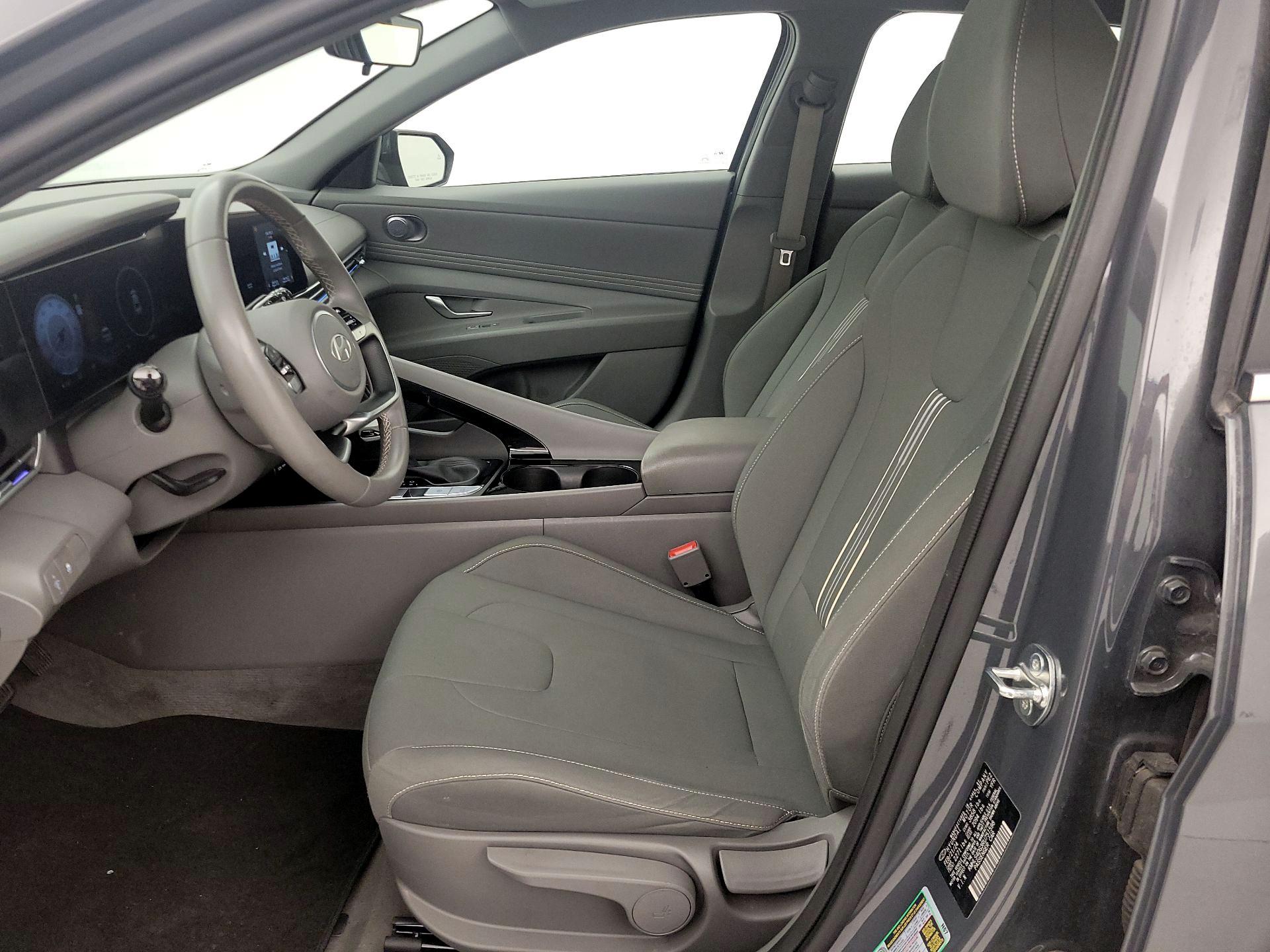 Thumbnail: 2024 Hyundai Elantra - 11