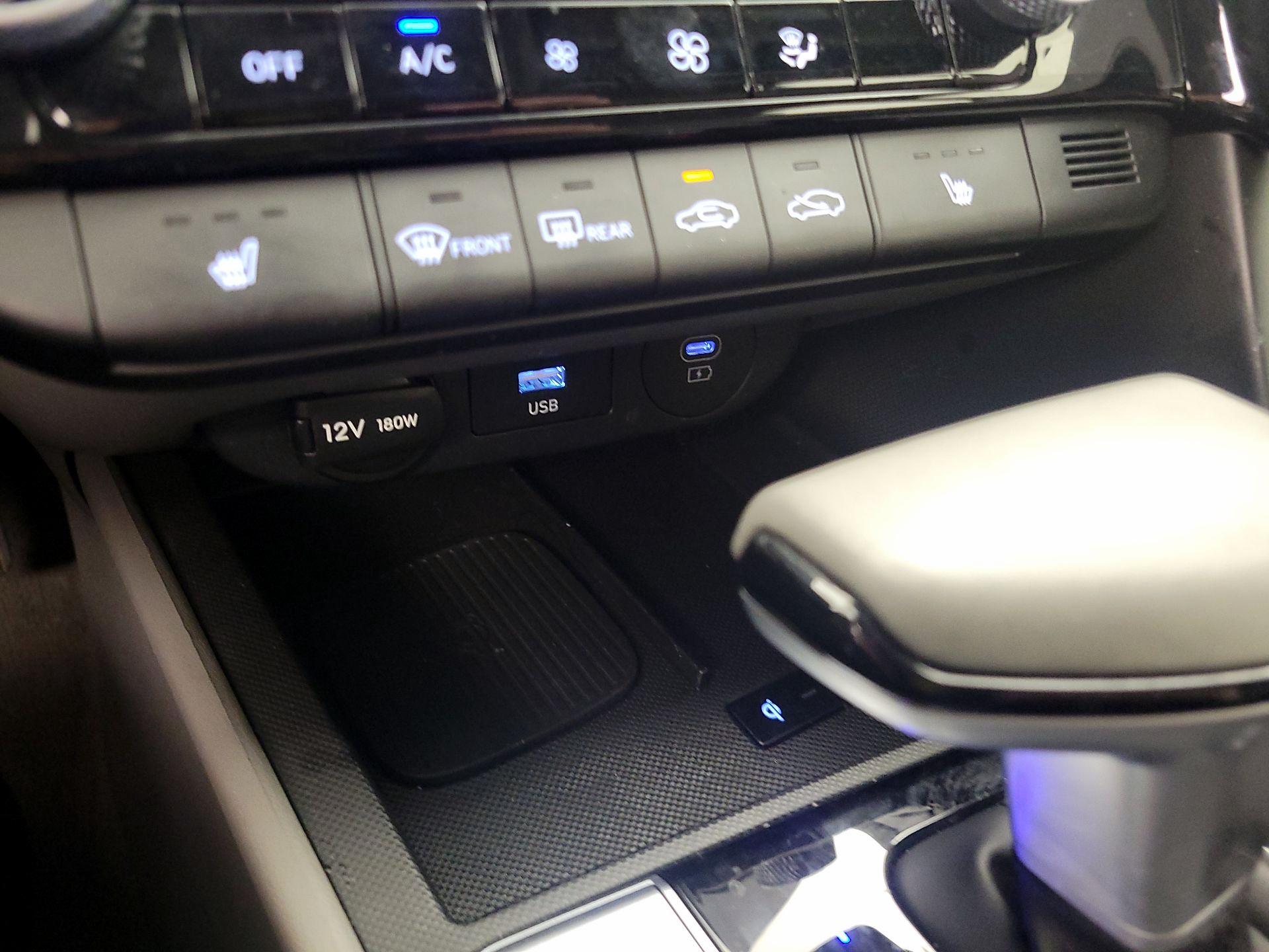 Thumbnail: 2024 Hyundai Elantra - 19