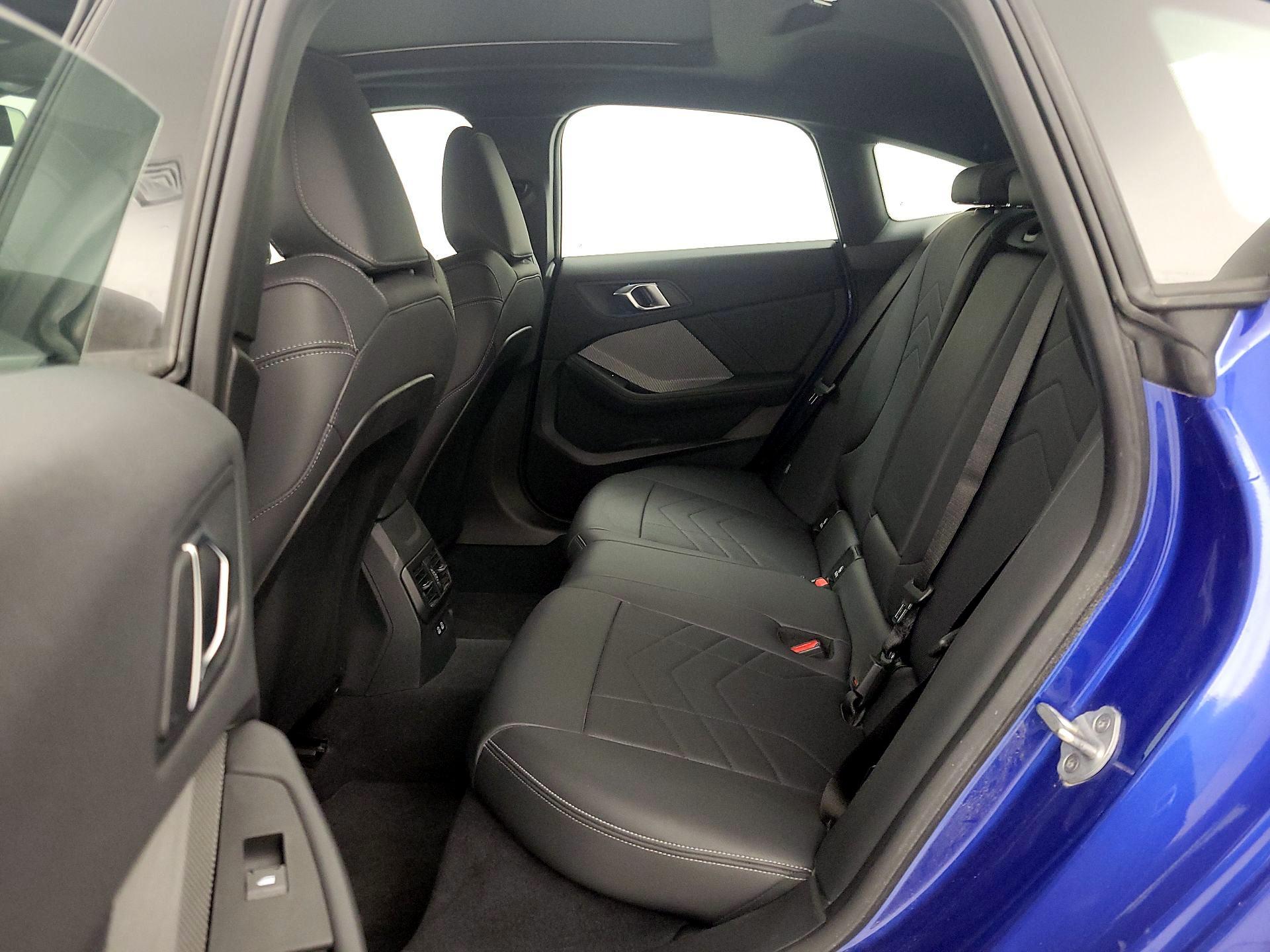 Thumbnail: 2025 BMW 2 Series - 19