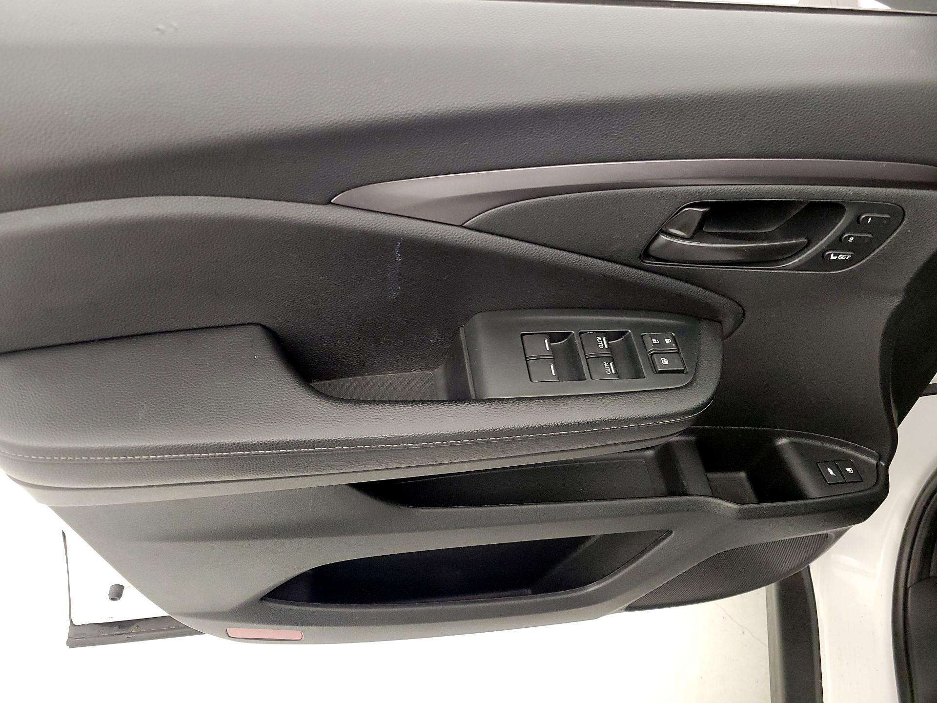 Thumbnail: 2023 Honda Passport - 12