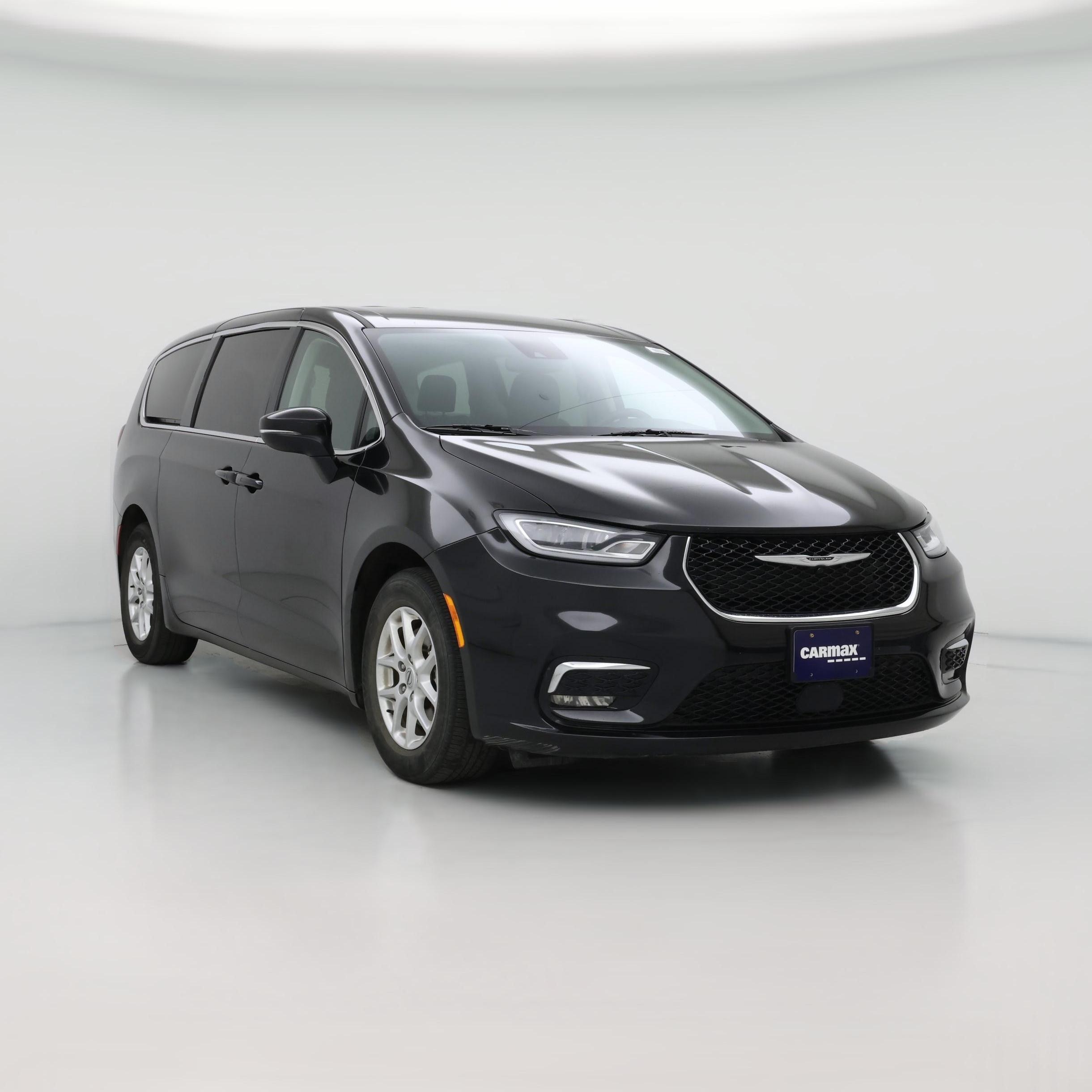 Thumbnail: 2023 Chrysler Pacifica - 1