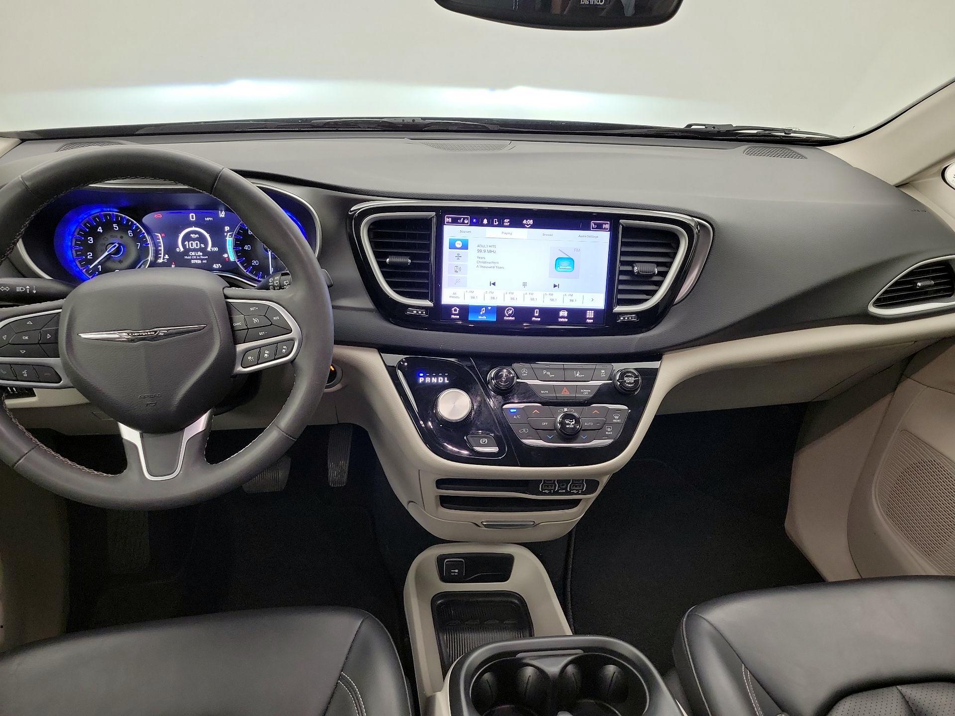 Thumbnail: 2023 Chrysler Pacifica - 9