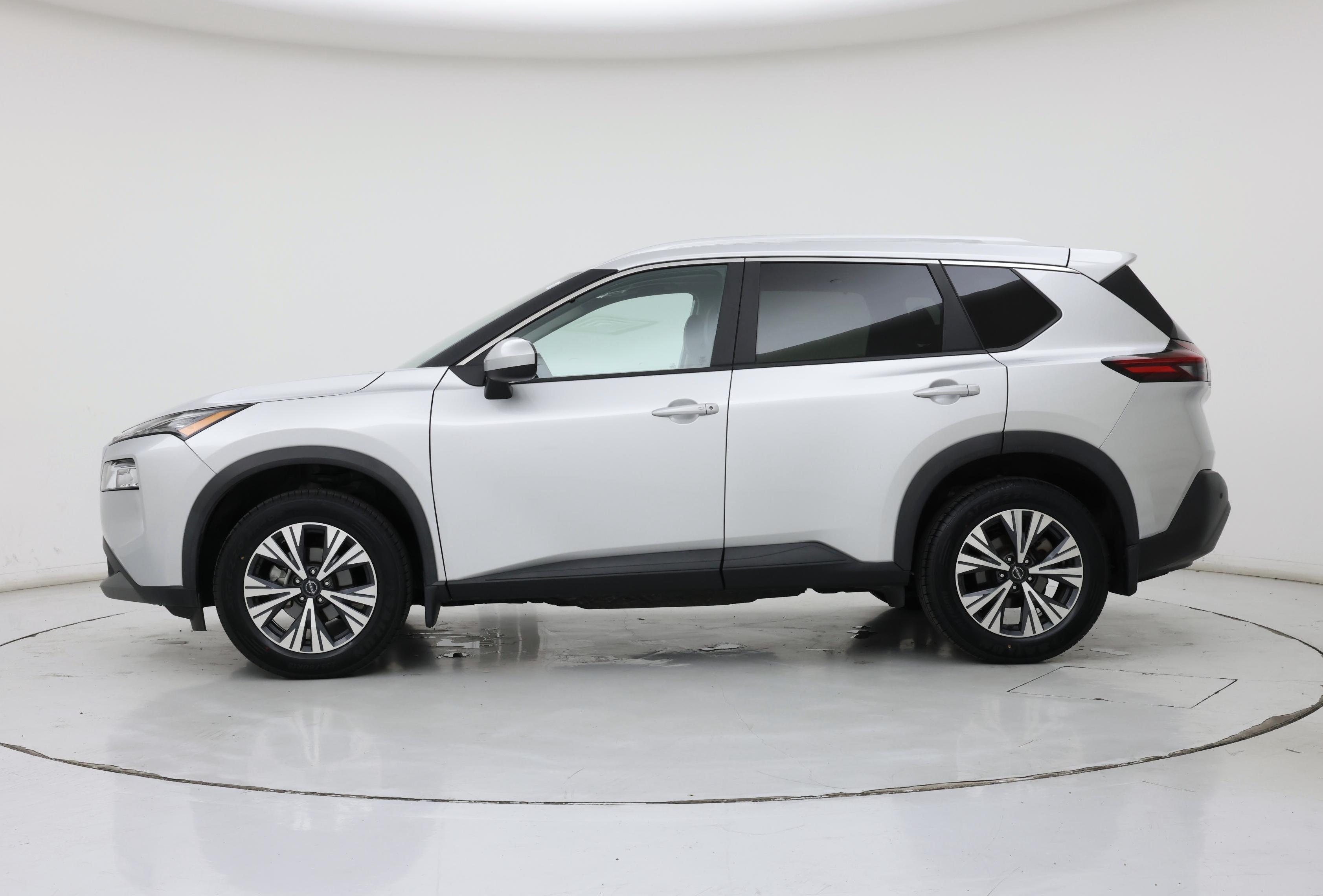 Thumbnail: 2023 Nissan Rogue - 3