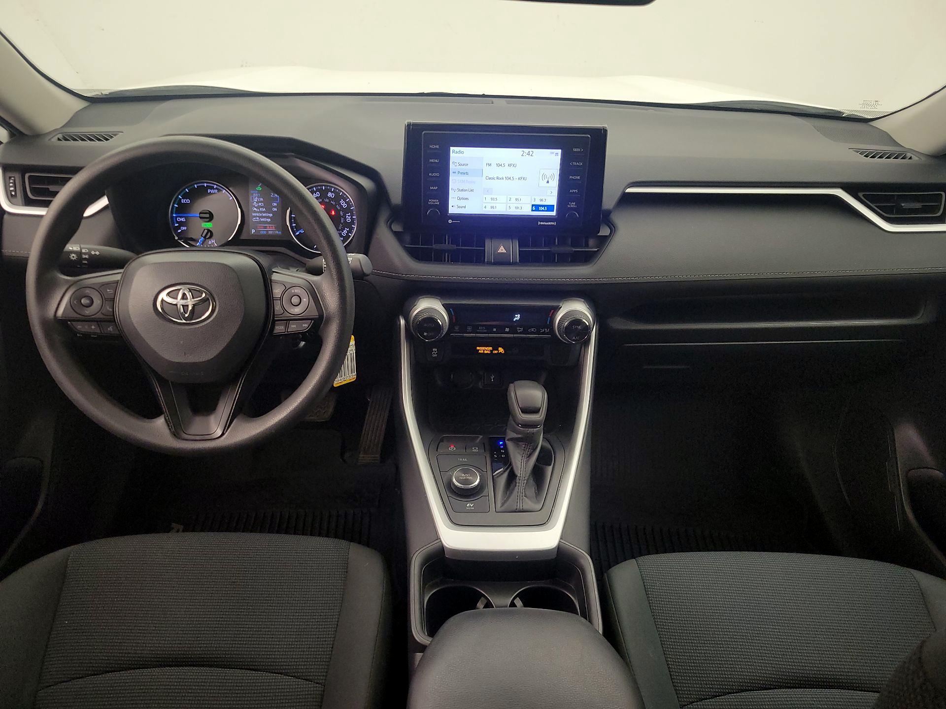 Thumbnail: 2021 Toyota RAV4 - 9