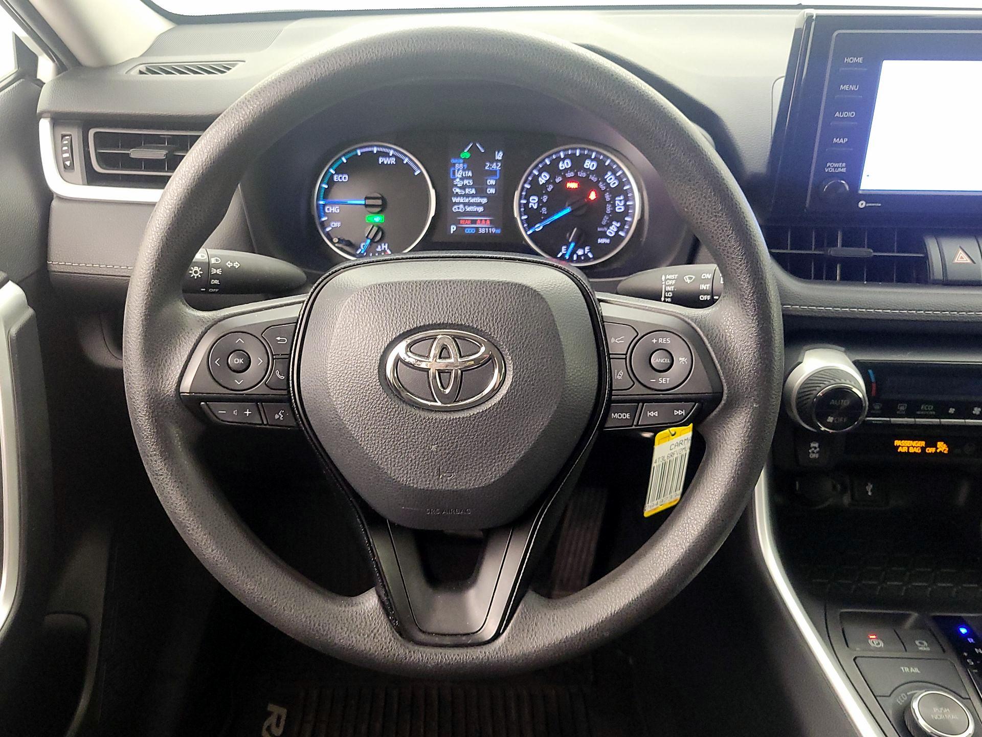 Thumbnail: 2021 Toyota RAV4 - 10