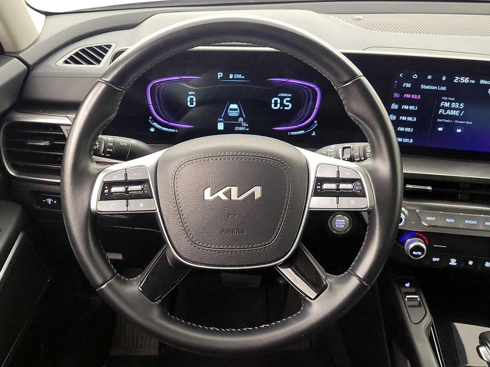 2025 Kia Telluride S - Photo 11