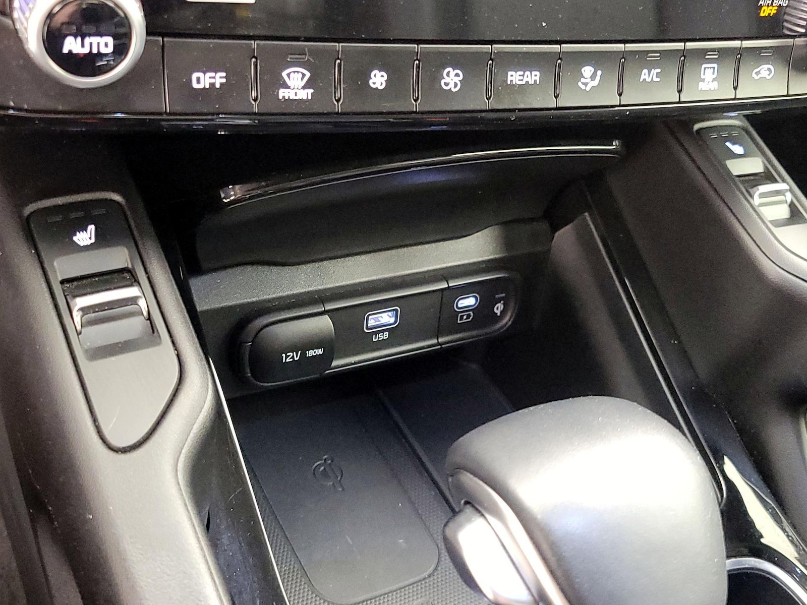2025 Kia Telluride S - Photo 20