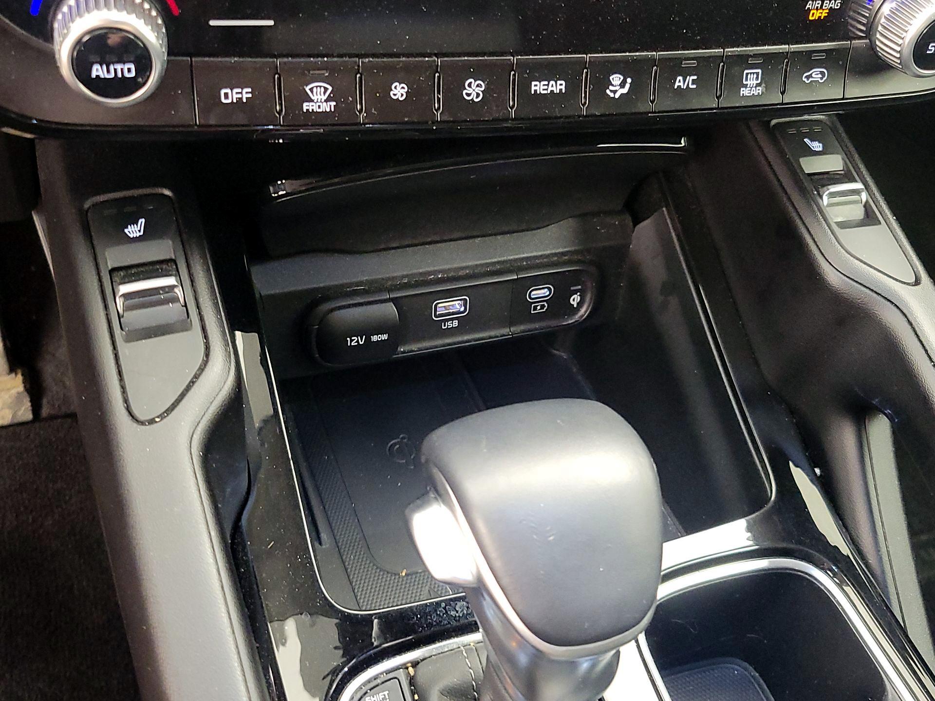 Thumbnail: 2025 Kia Telluride - 19