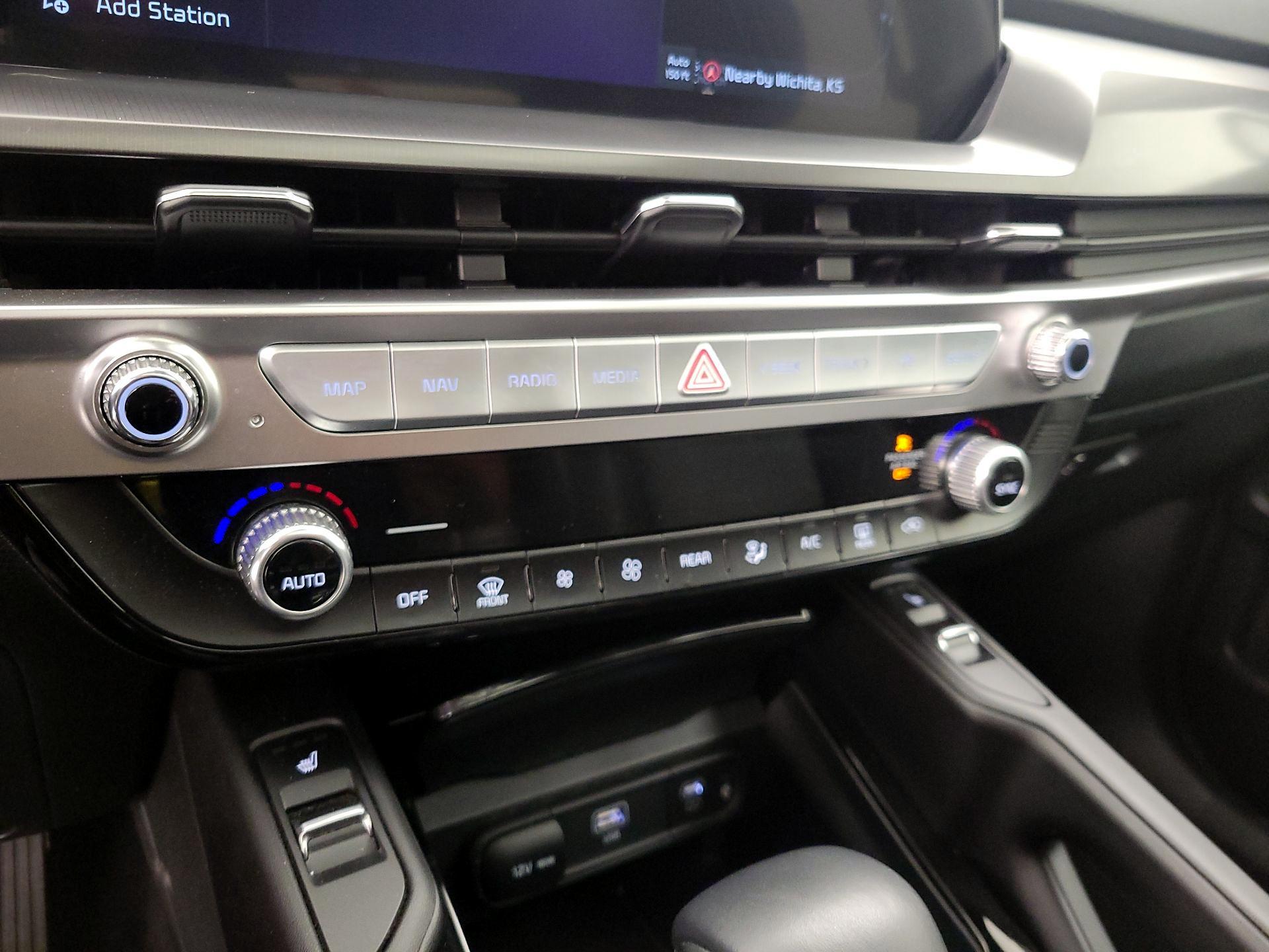 Thumbnail: 2025 Kia Telluride - 17