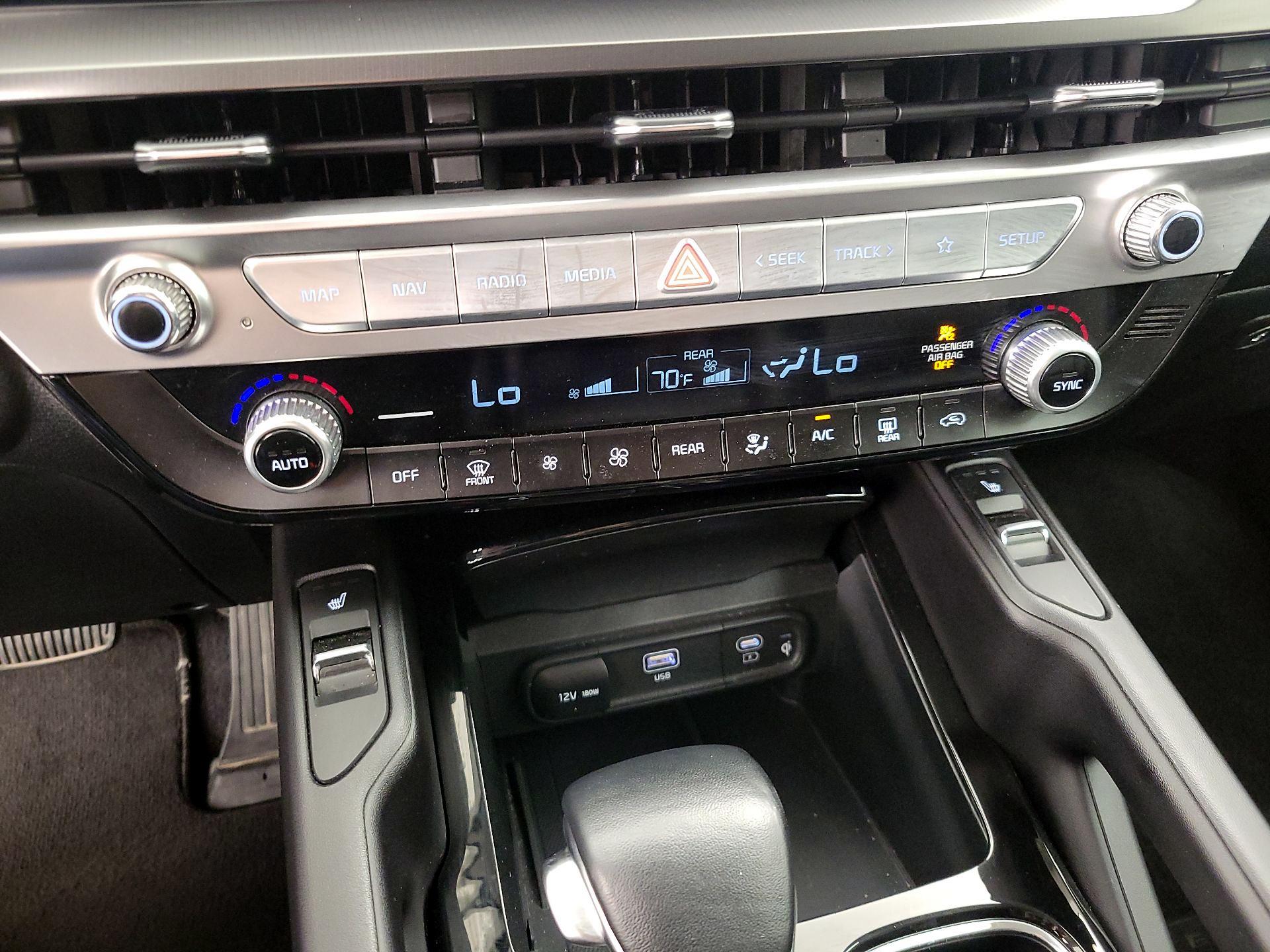 Thumbnail: 2025 Kia Telluride - 16