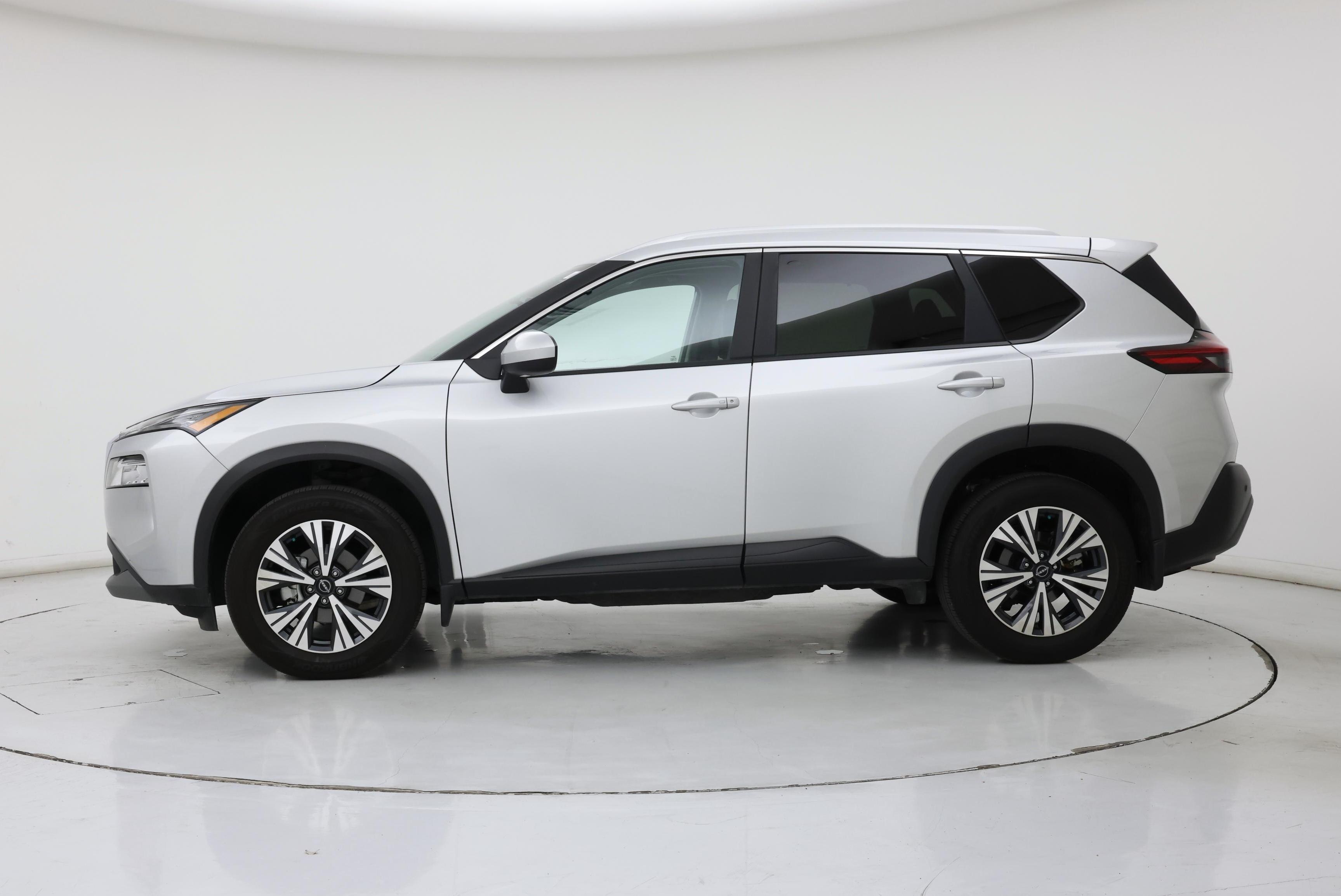 Thumbnail: 2023 Nissan Rogue - 3