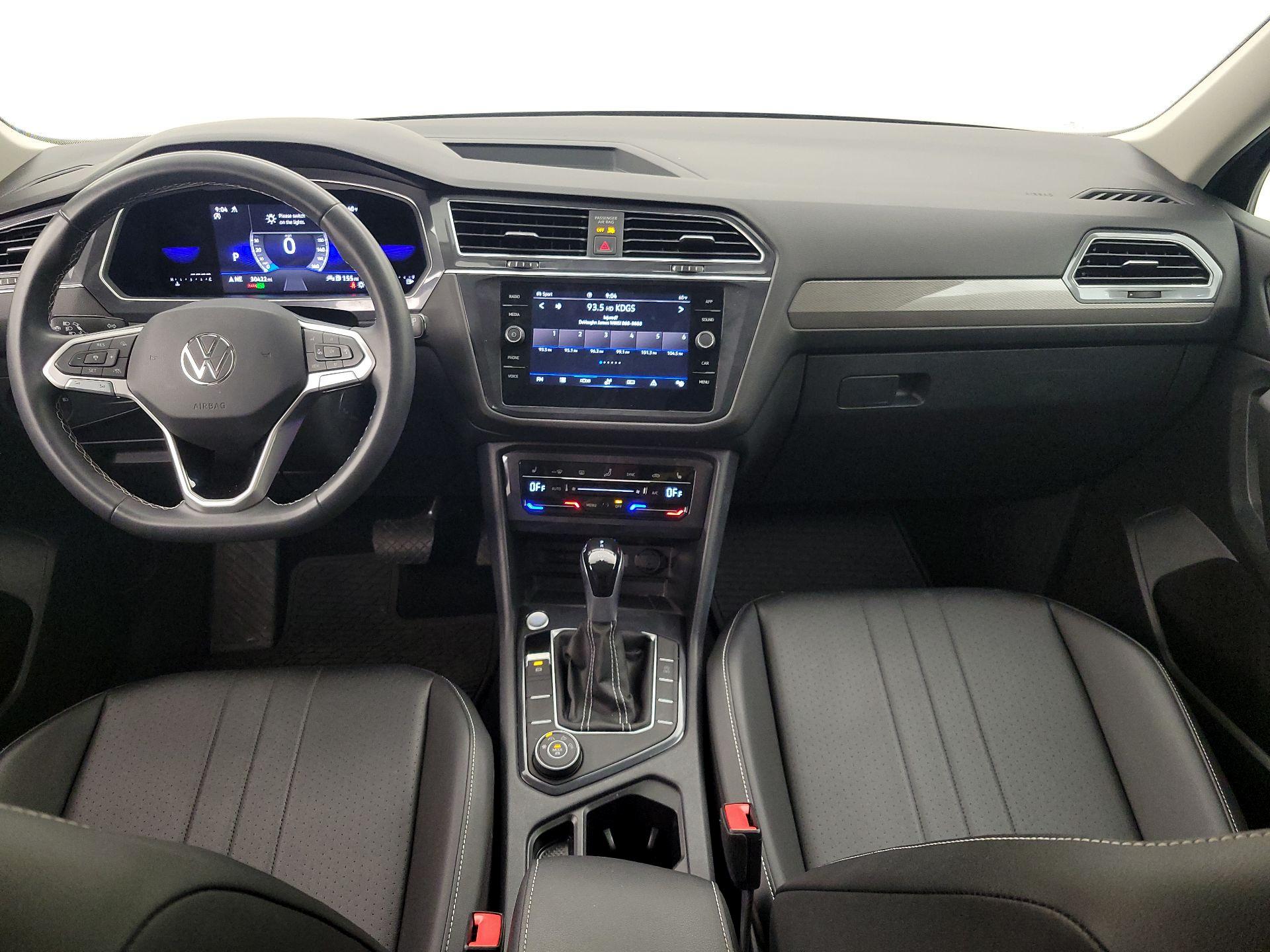 Thumbnail: 2023 Volkswagen Tiguan - 9