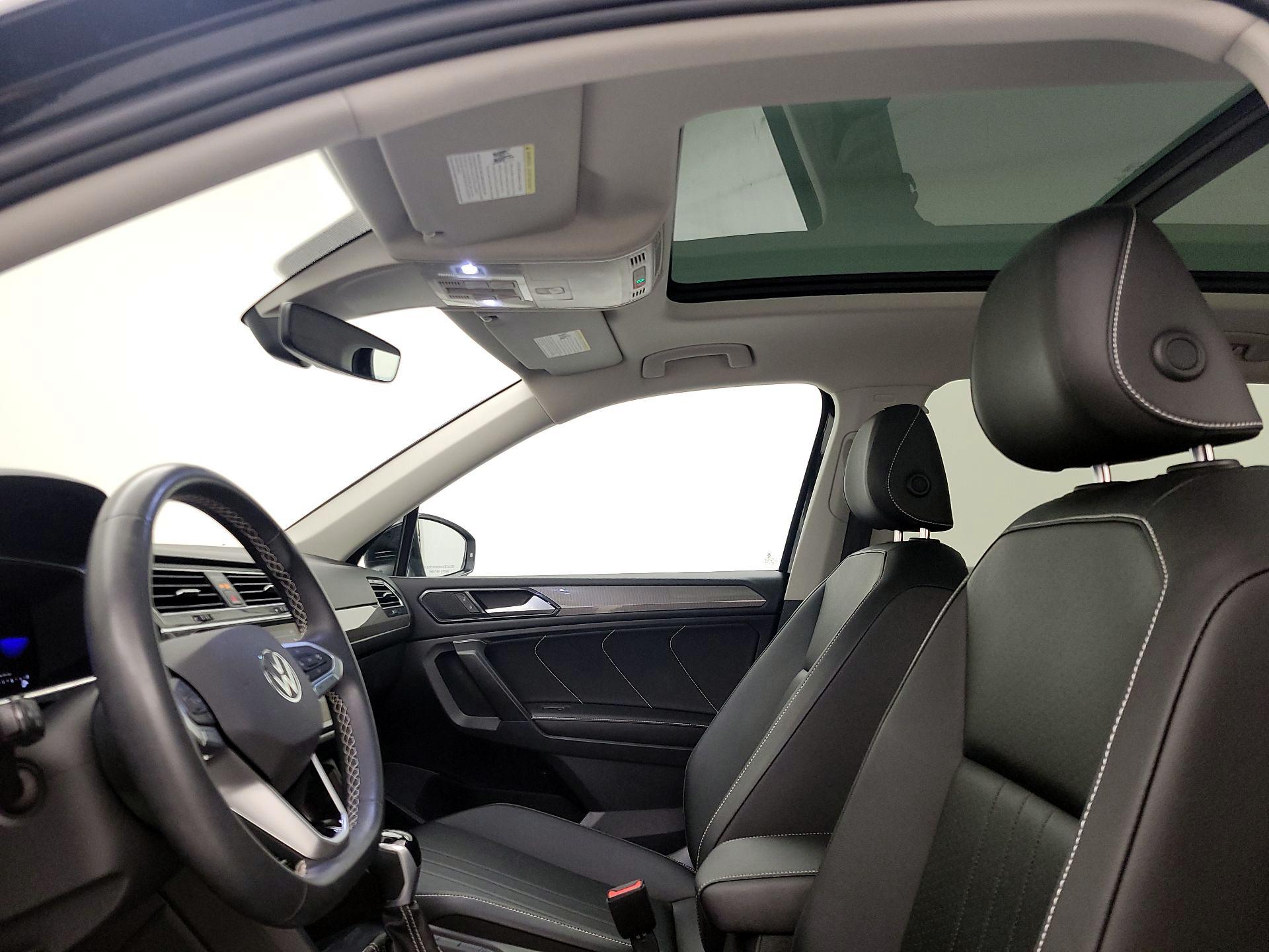 Thumbnail: 2023 Volkswagen Tiguan - 19