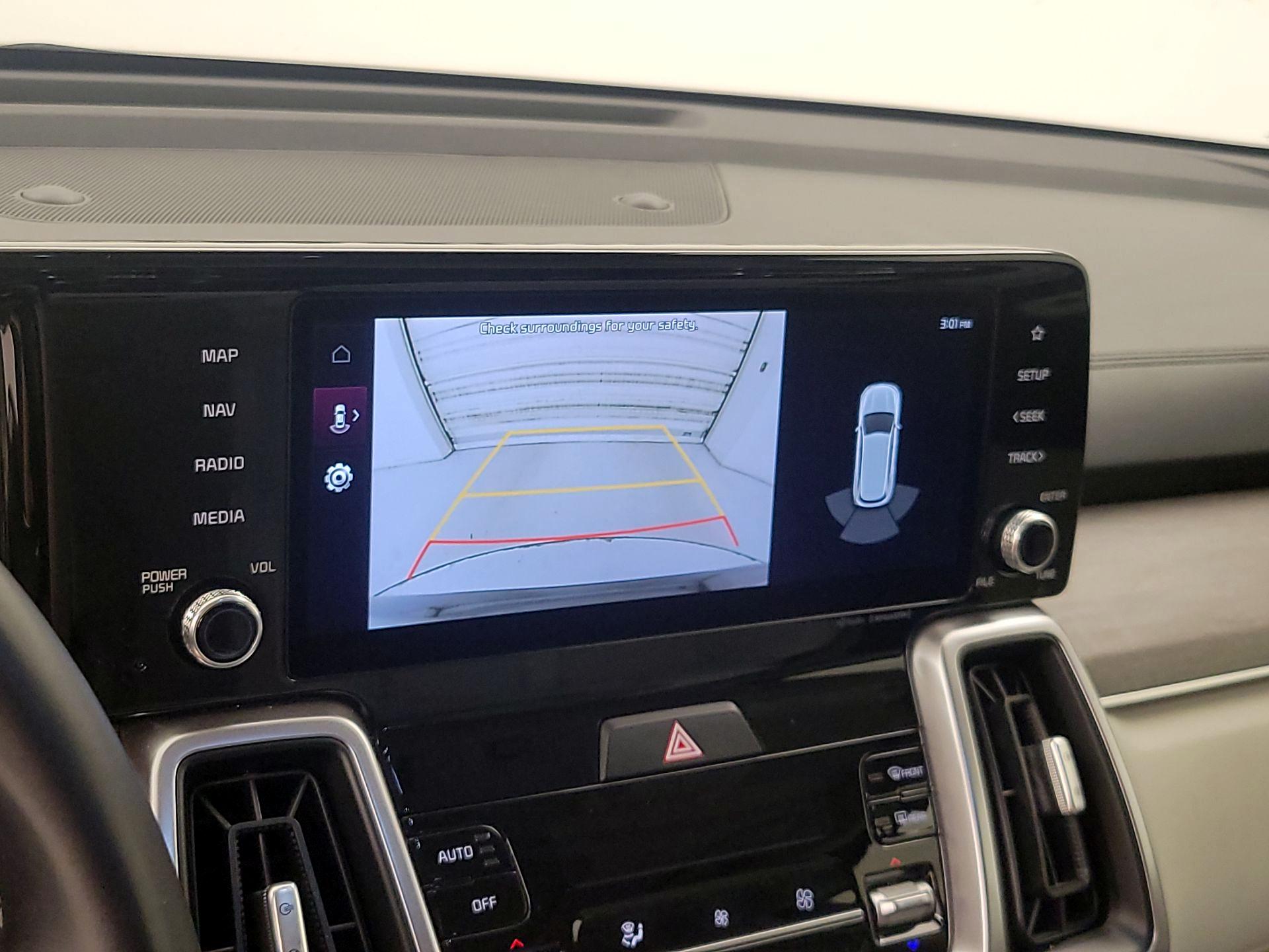 Thumbnail: 2023 Kia Sorento - 15