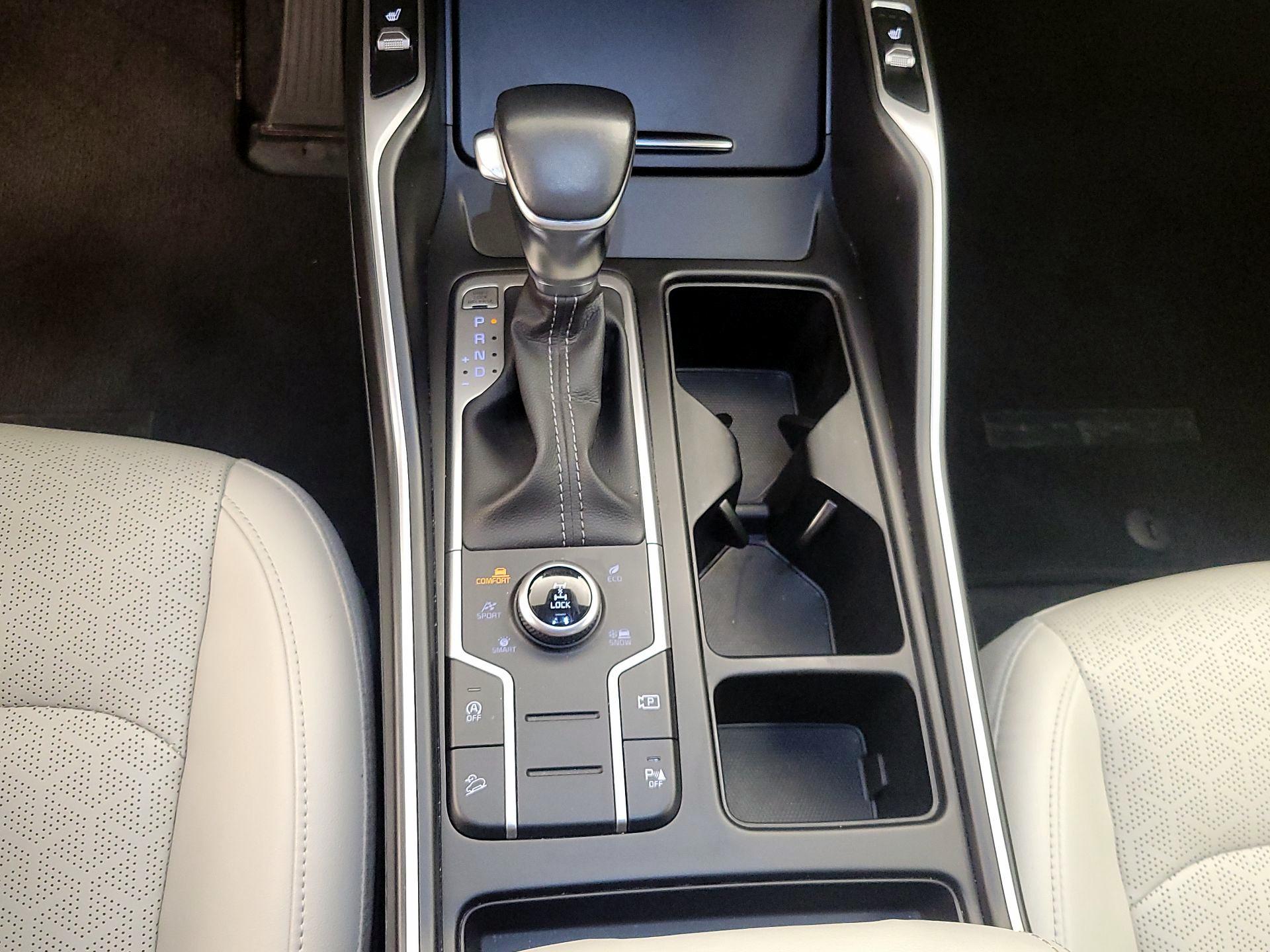 Thumbnail: 2023 Kia Sorento - 18