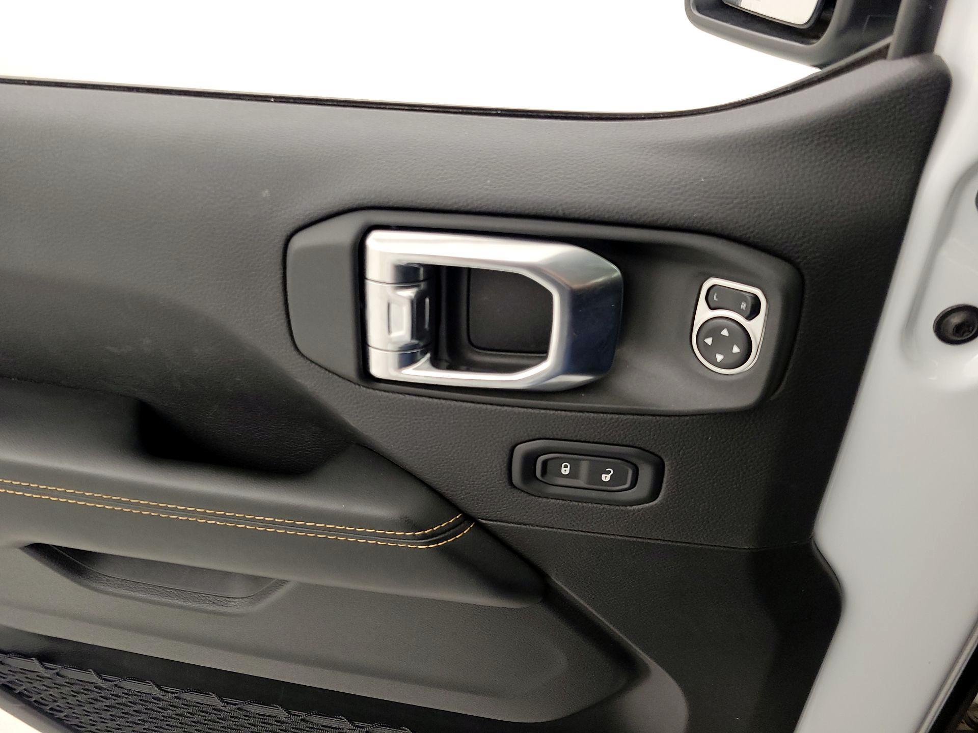 Thumbnail: 2025 Jeep Wrangler - 12