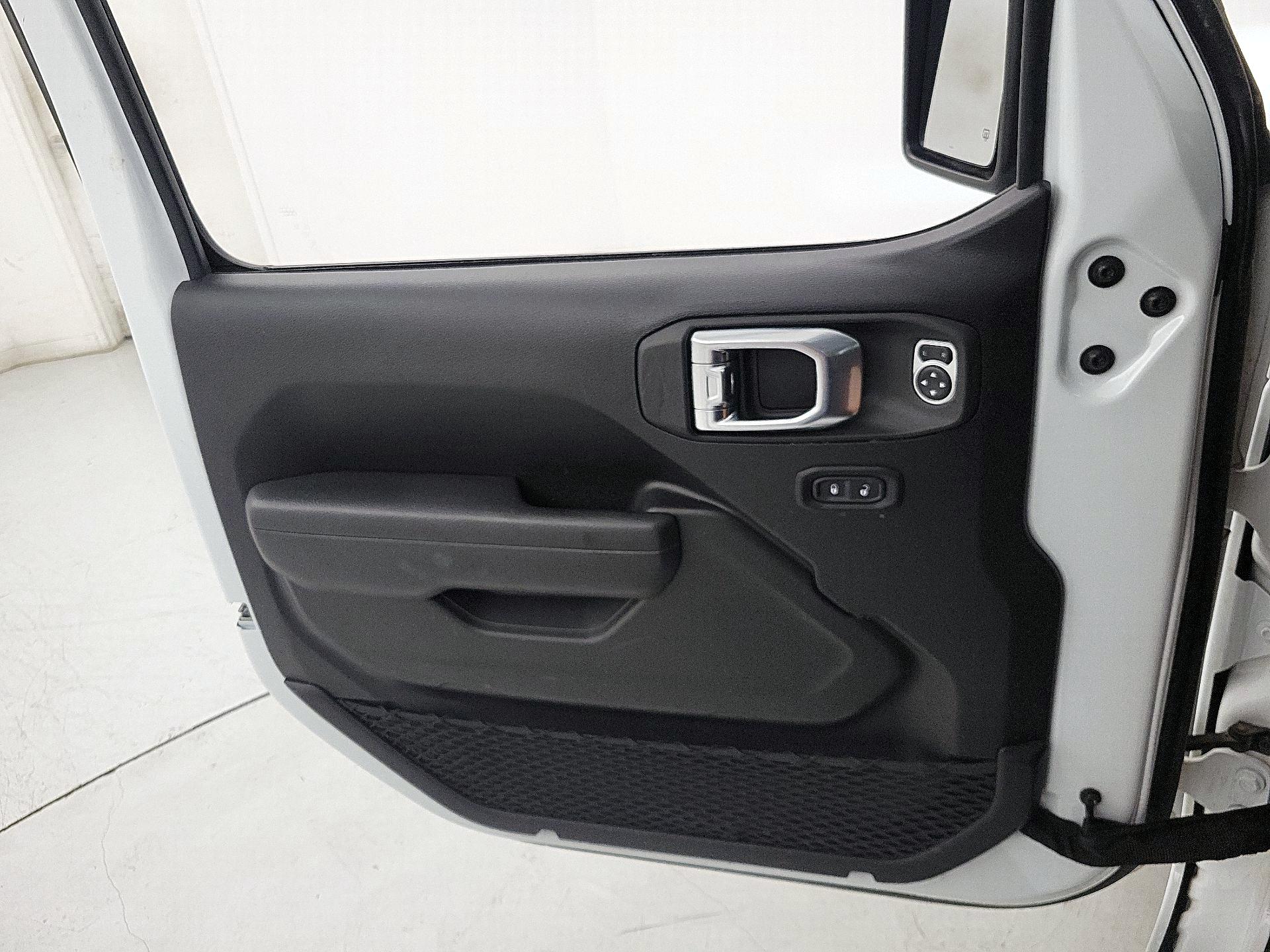 Thumbnail: 2025 Jeep Wrangler - 12