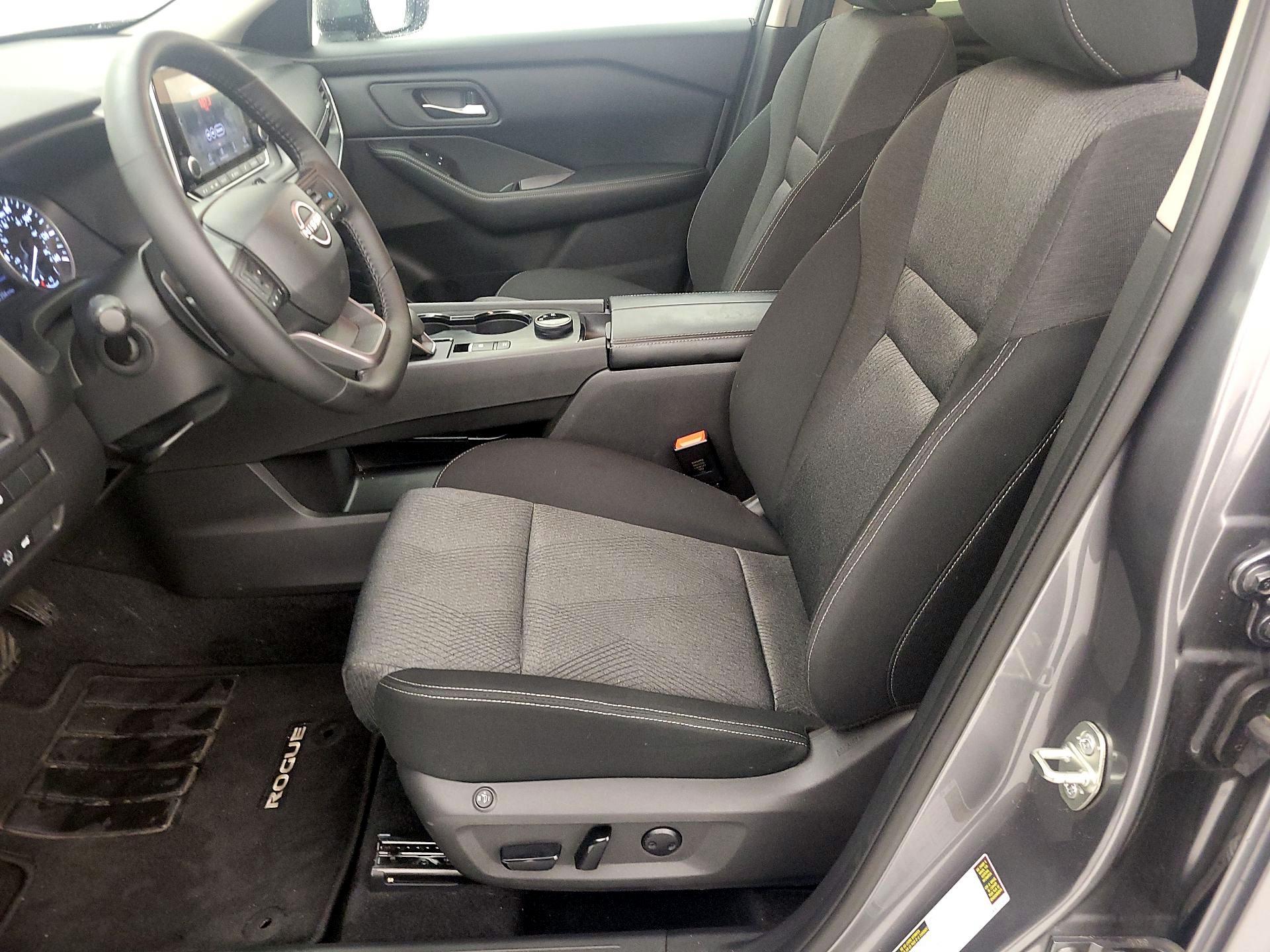 Thumbnail: 2025 Nissan Rogue - 11