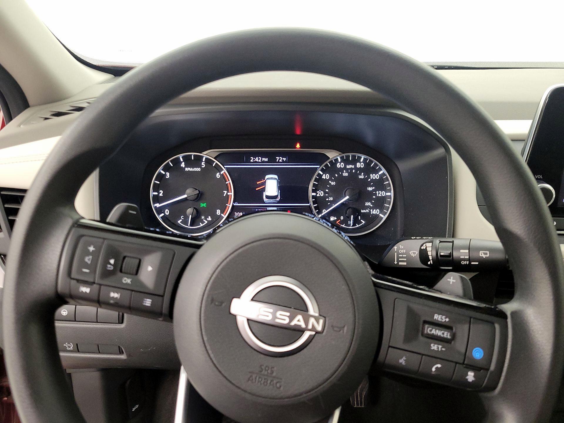 Thumbnail: 2023 Nissan Rogue - 10