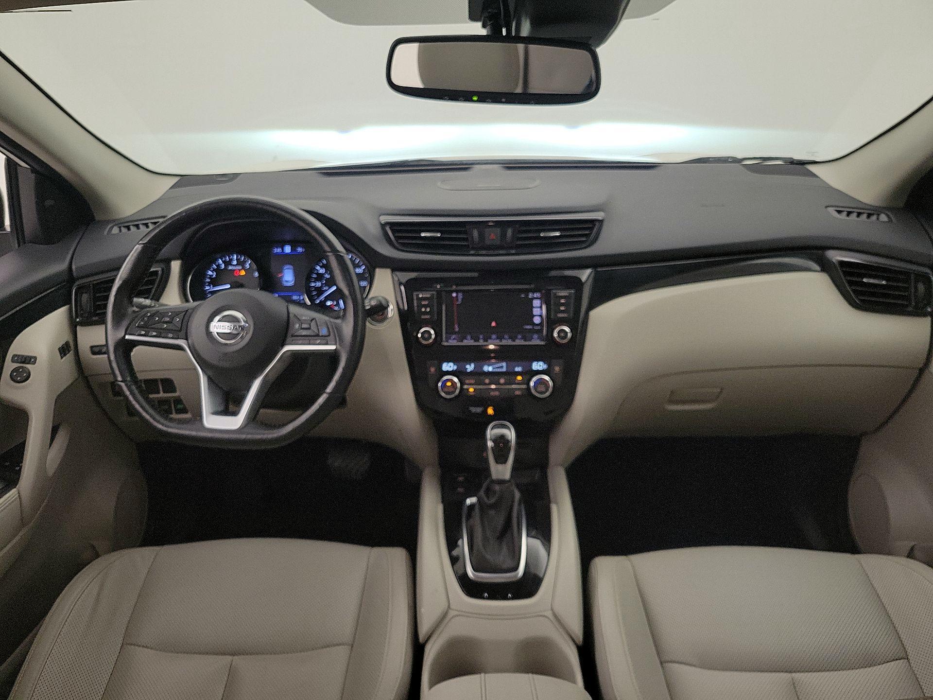 Thumbnail: 2022 Nissan Rogue Sport - 9