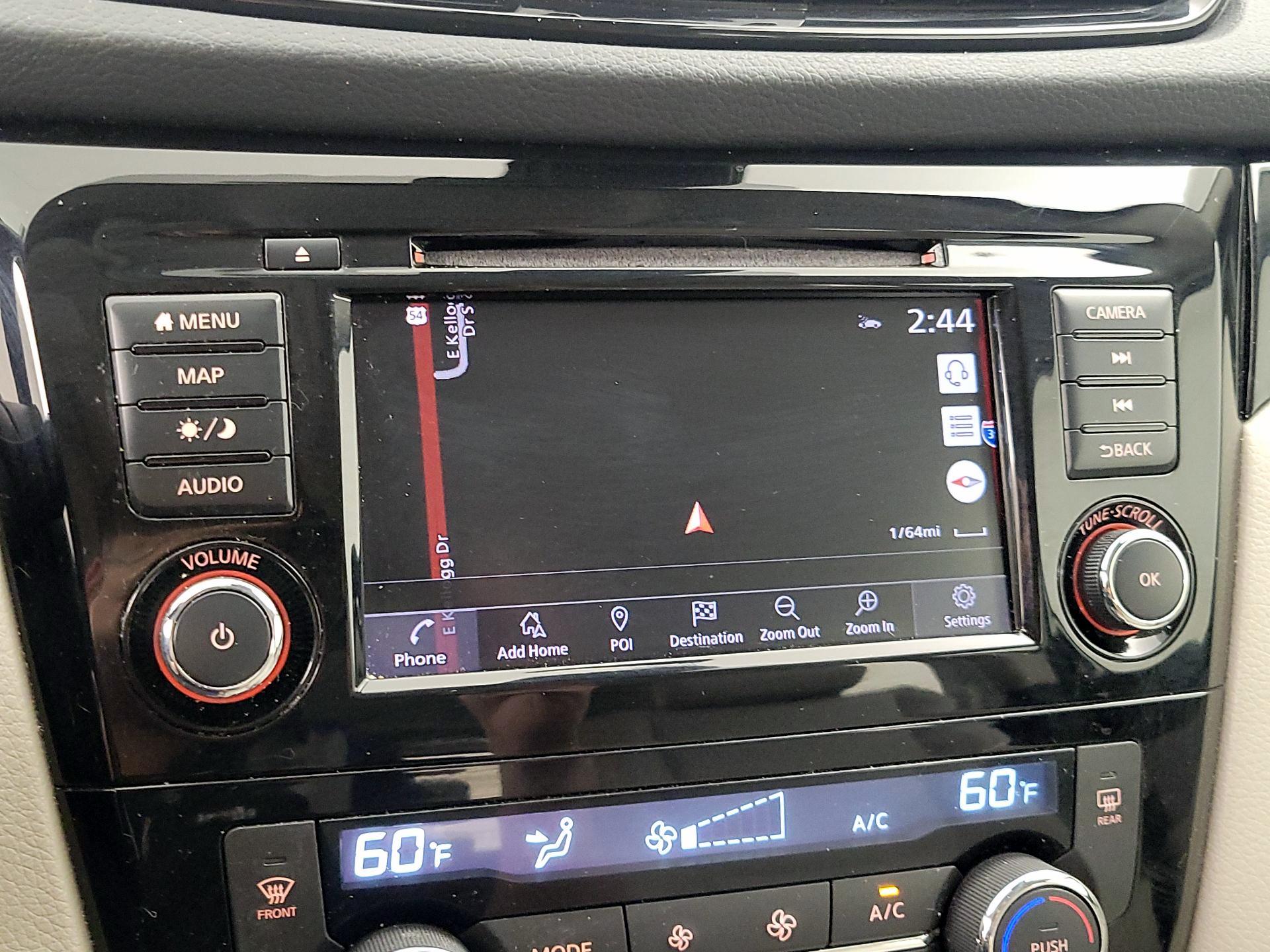 Thumbnail: 2022 Nissan Rogue Sport - 14