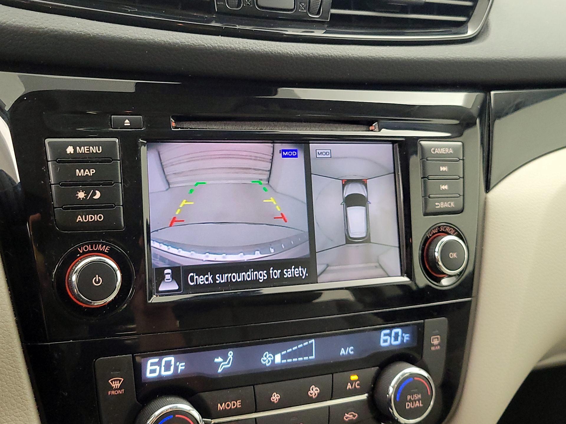 Thumbnail: 2022 Nissan Rogue Sport - 15