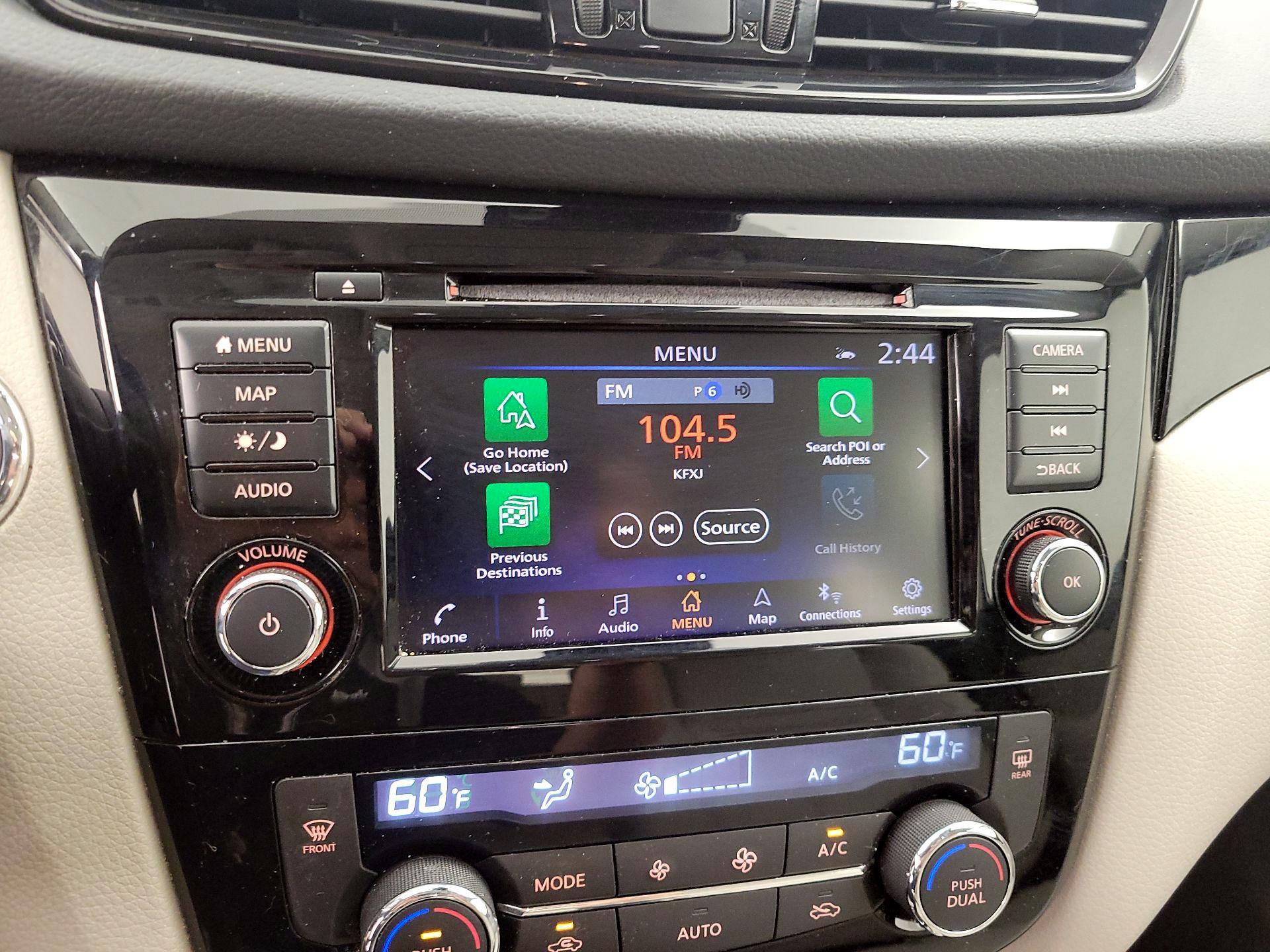 Thumbnail: 2022 Nissan Rogue Sport - 16