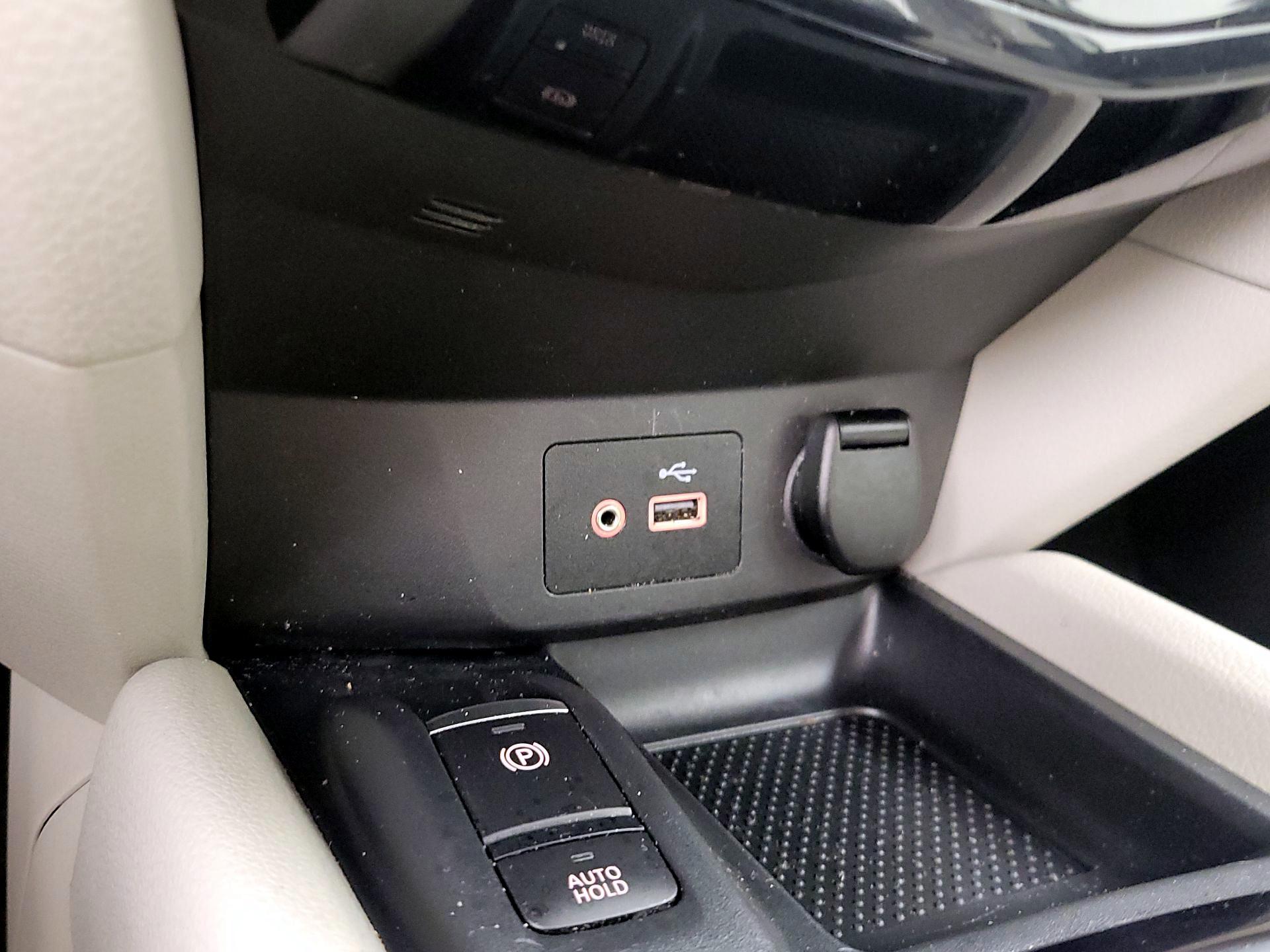 Thumbnail: 2022 Nissan Rogue Sport - 19