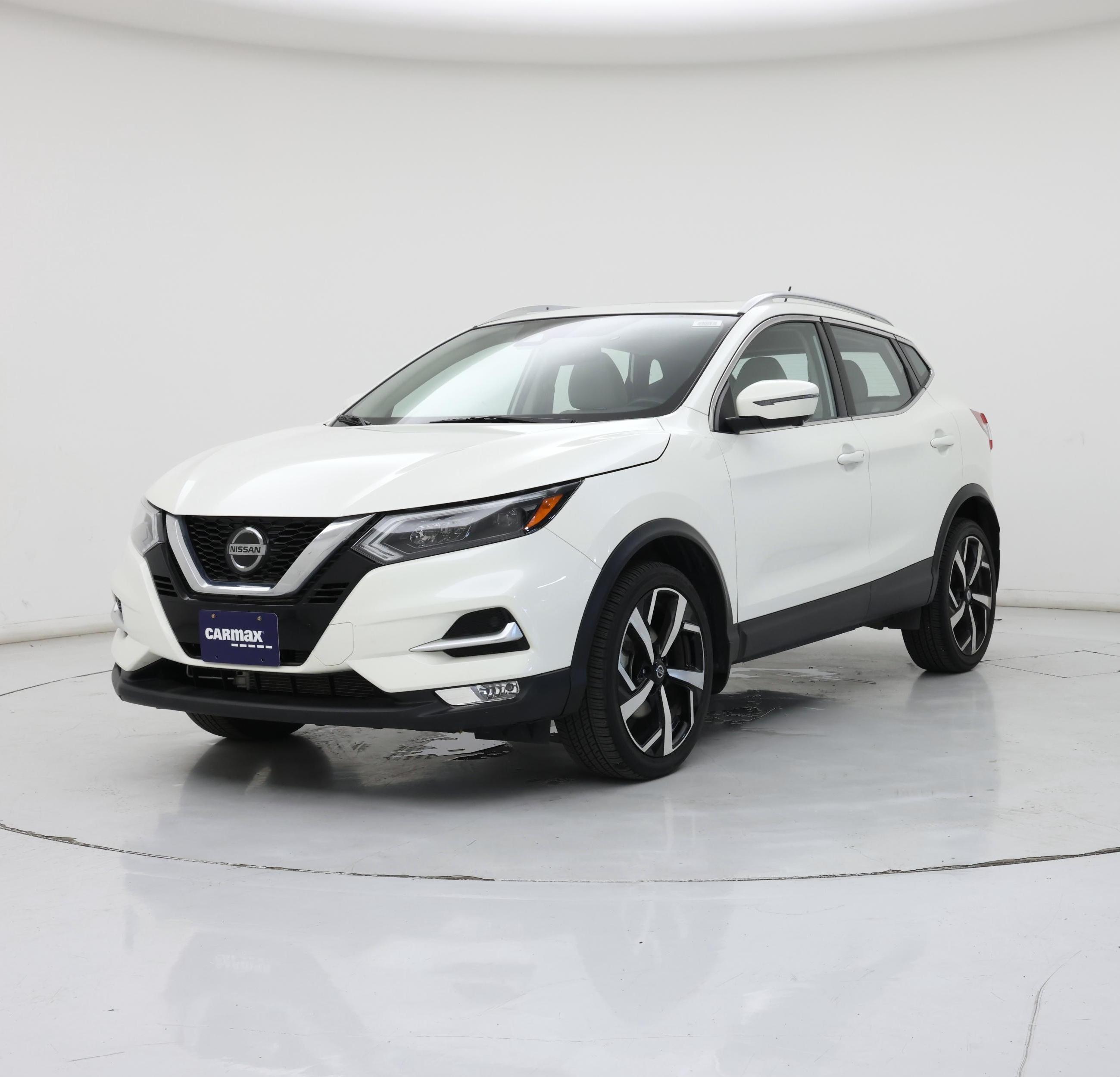 Thumbnail: 2022 Nissan Rogue Sport - 4