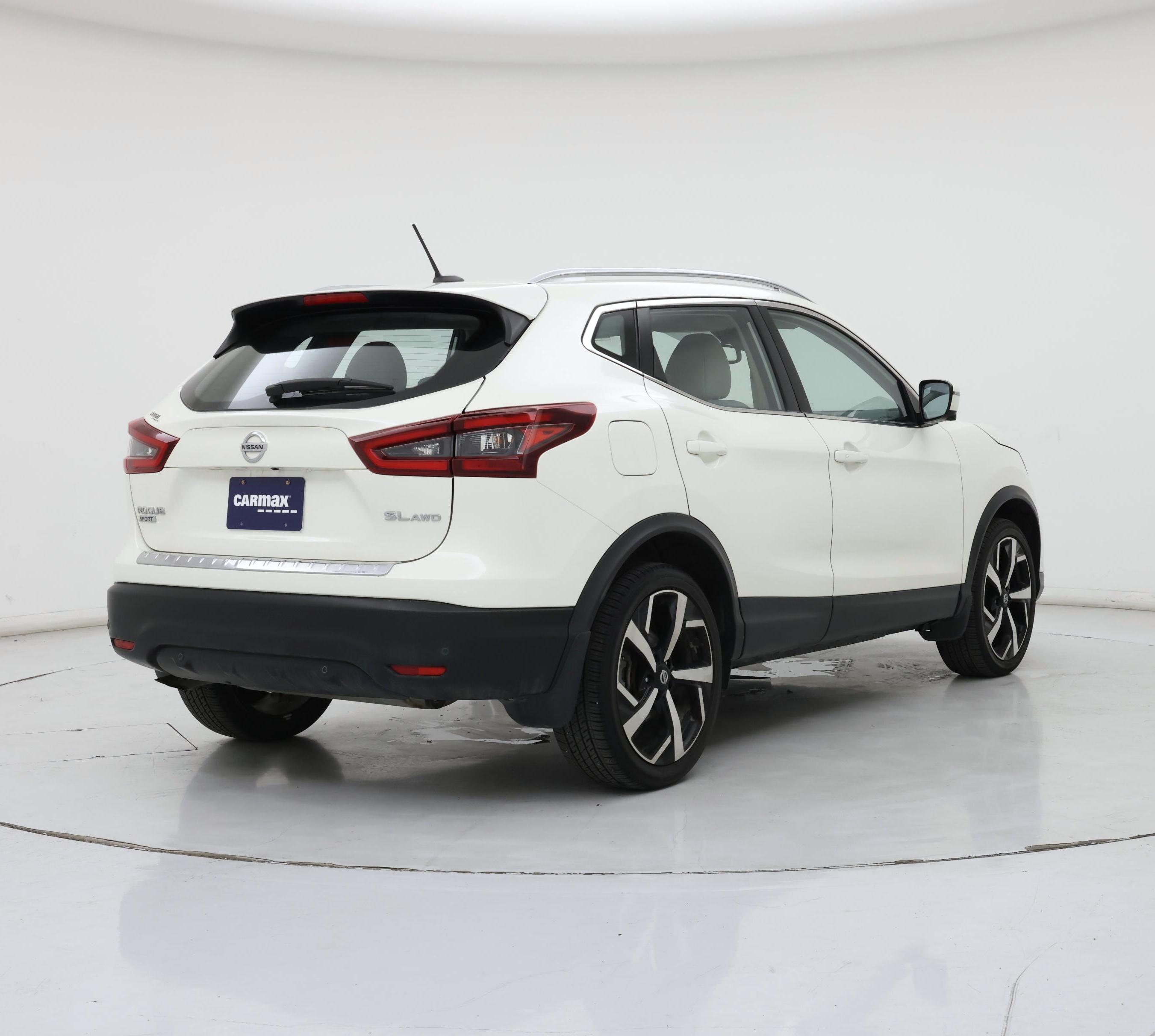 Thumbnail: 2022 Nissan Rogue Sport - 8