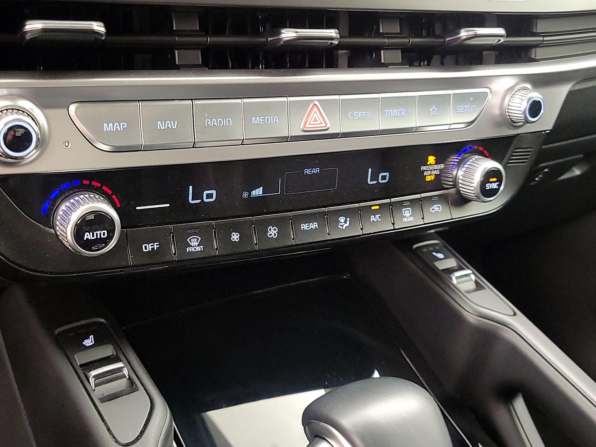 Thumbnail: 2025 Kia Telluride - 17