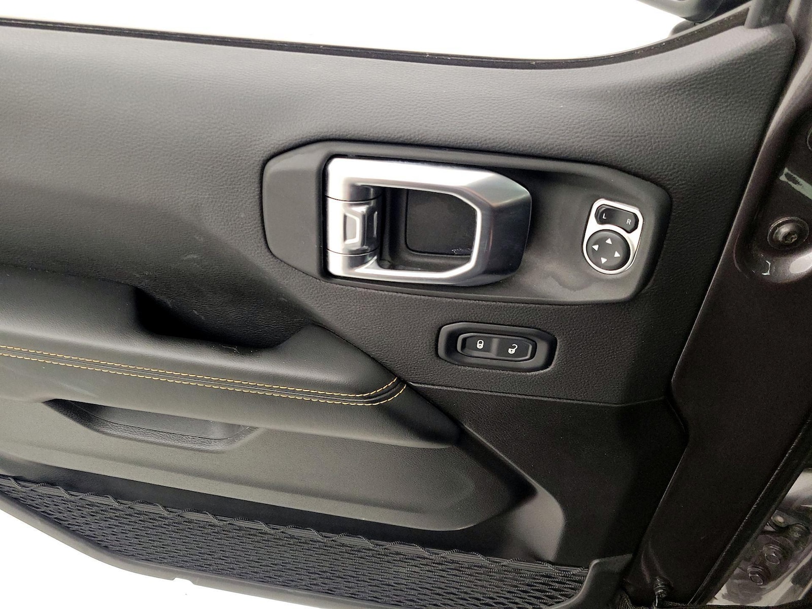 2025 Jeep Wrangler 4xe Sahara 4XE - Photo 13