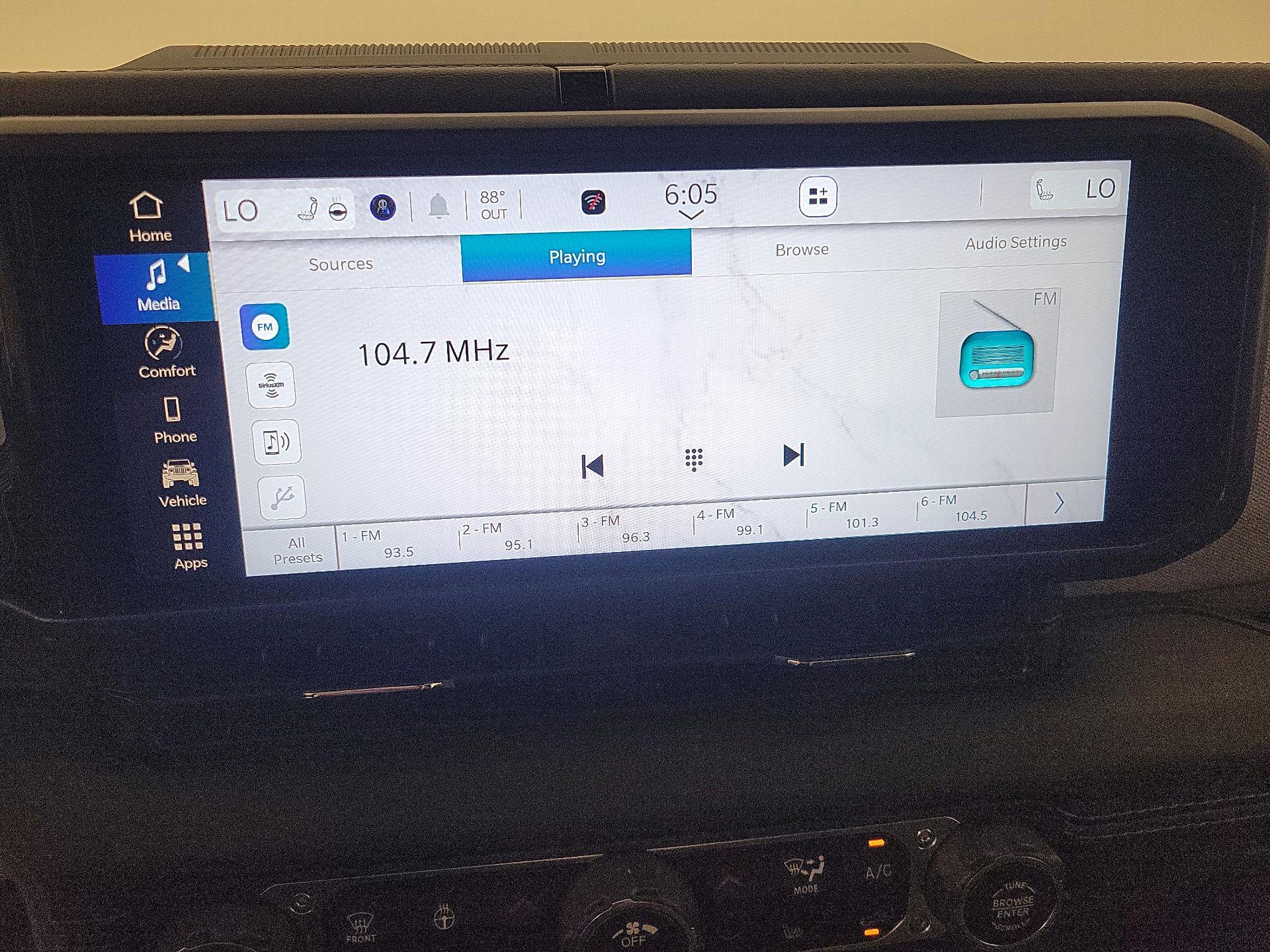 Thumbnail: 2025 Jeep Wrangler - 15