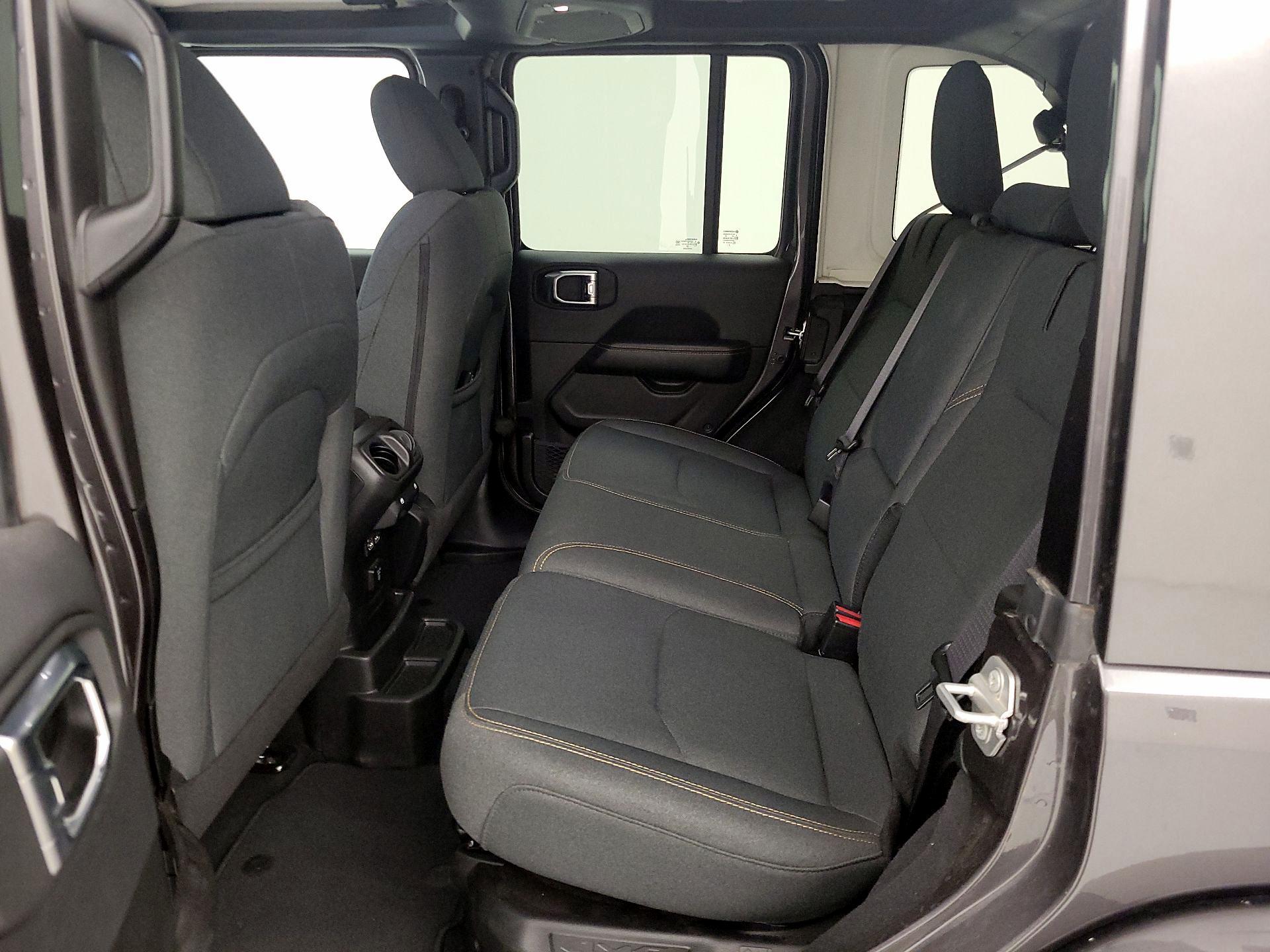 Thumbnail: 2025 Jeep Wrangler - 19