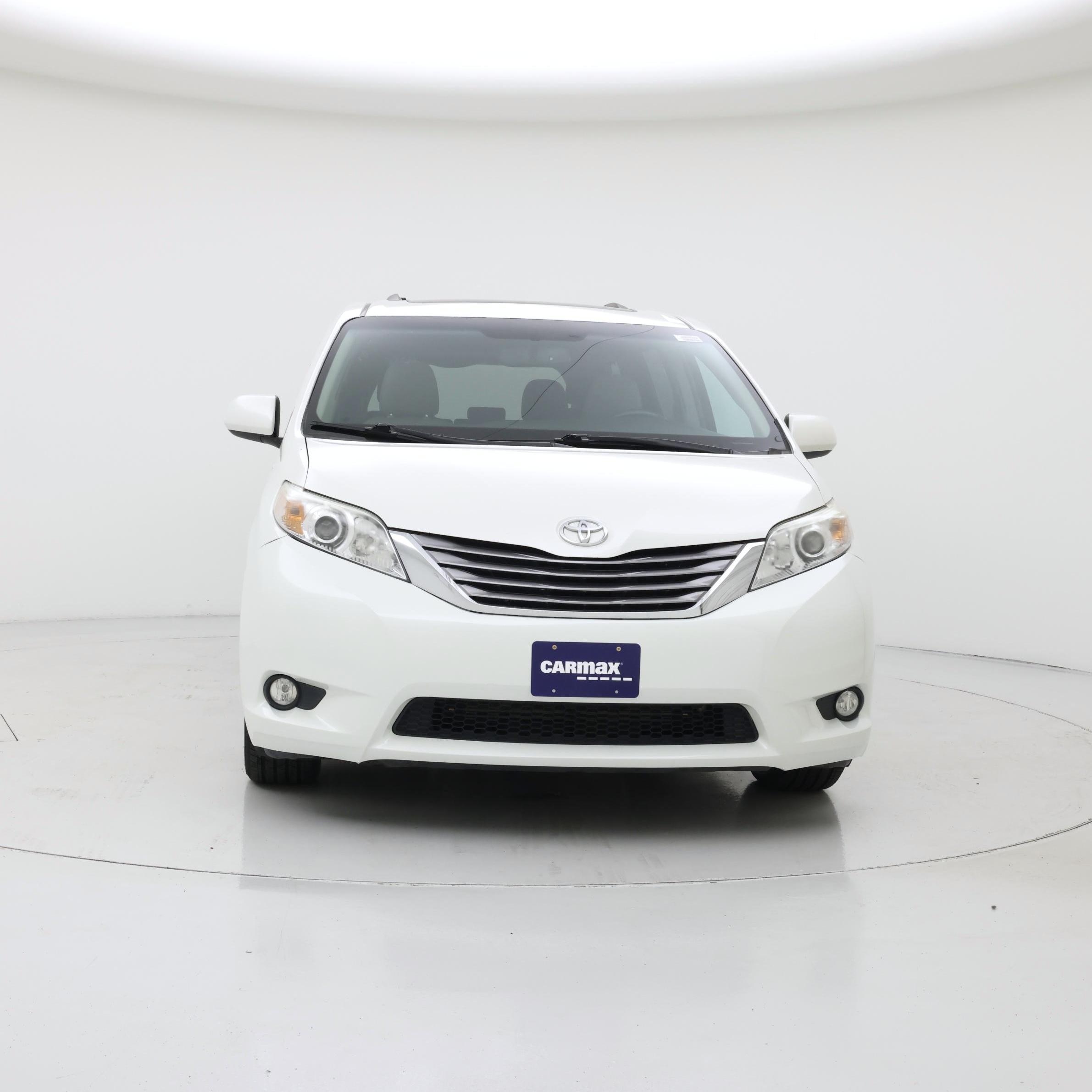 Thumbnail: 2017 Toyota Sienna - 5