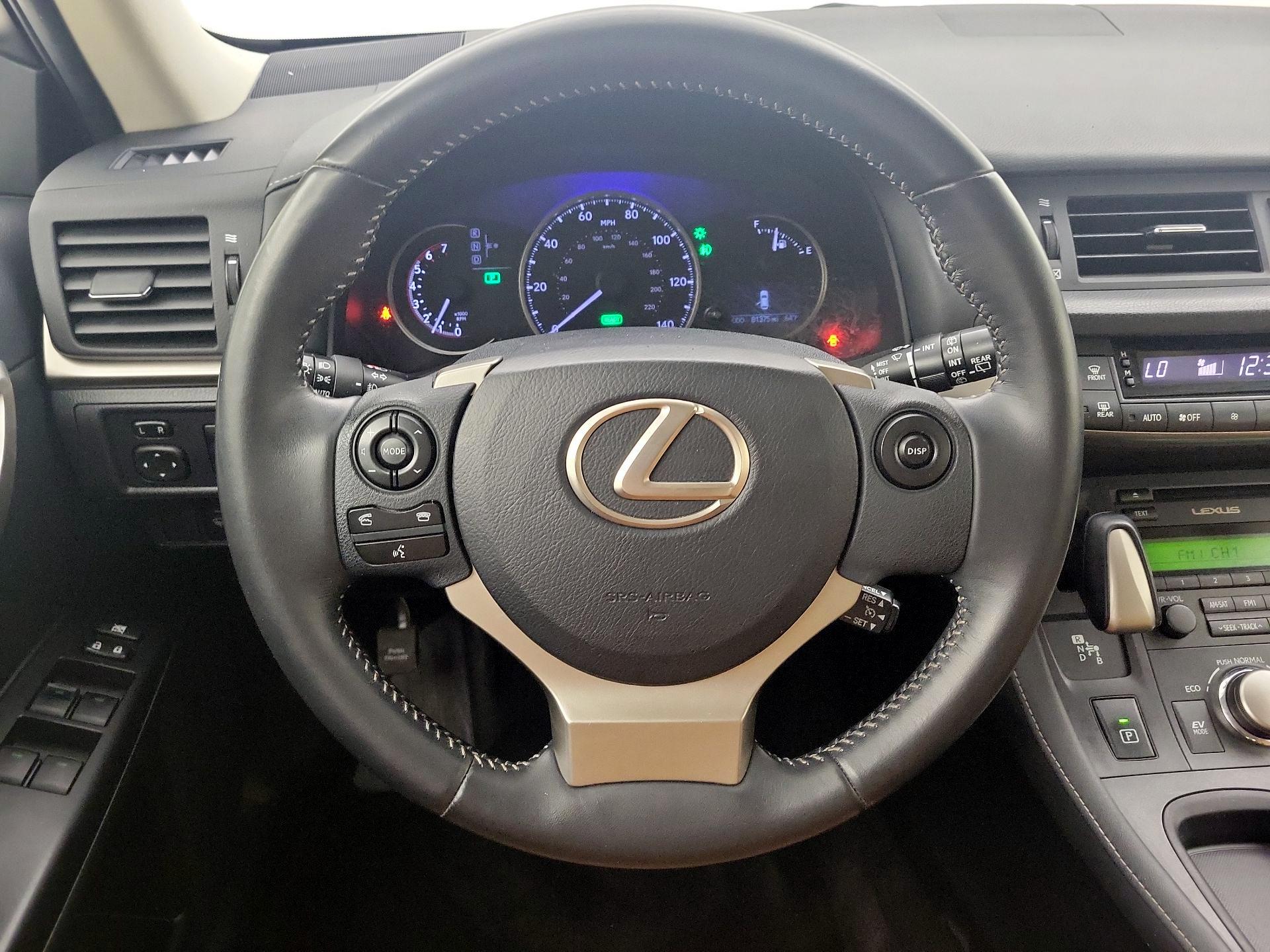 Thumbnail: 2015 Lexus CT - 10