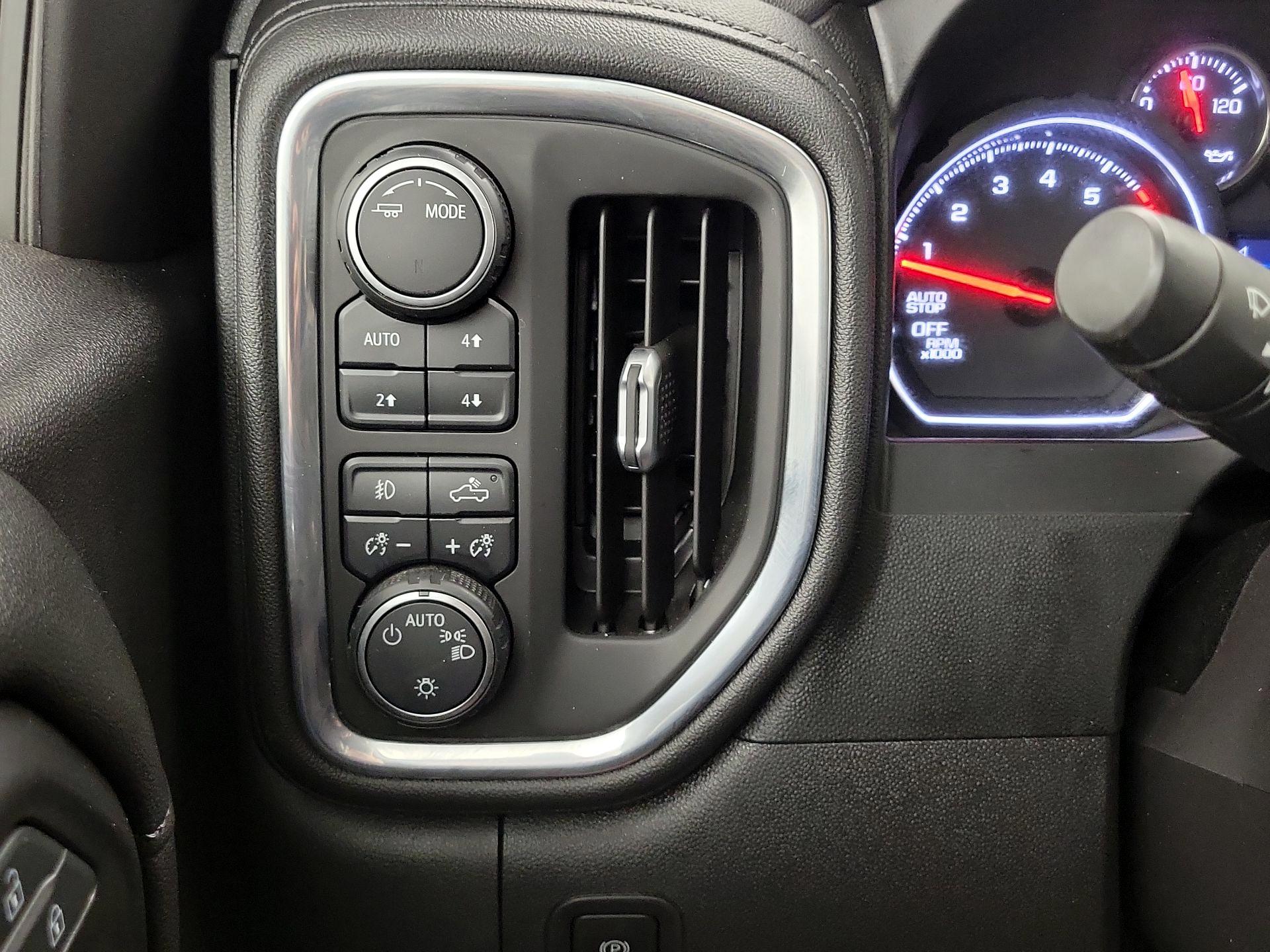 Thumbnail: 2021 Chevrolet Silverado 1500 - 13