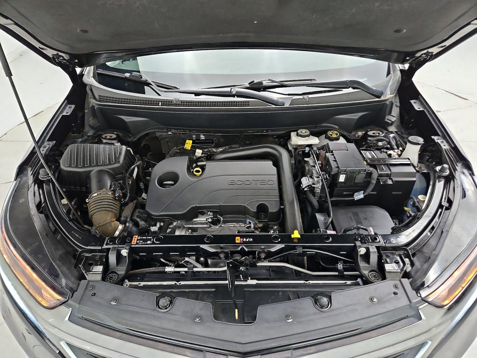 2023 Chevrolet Equinox LS - Photo 23