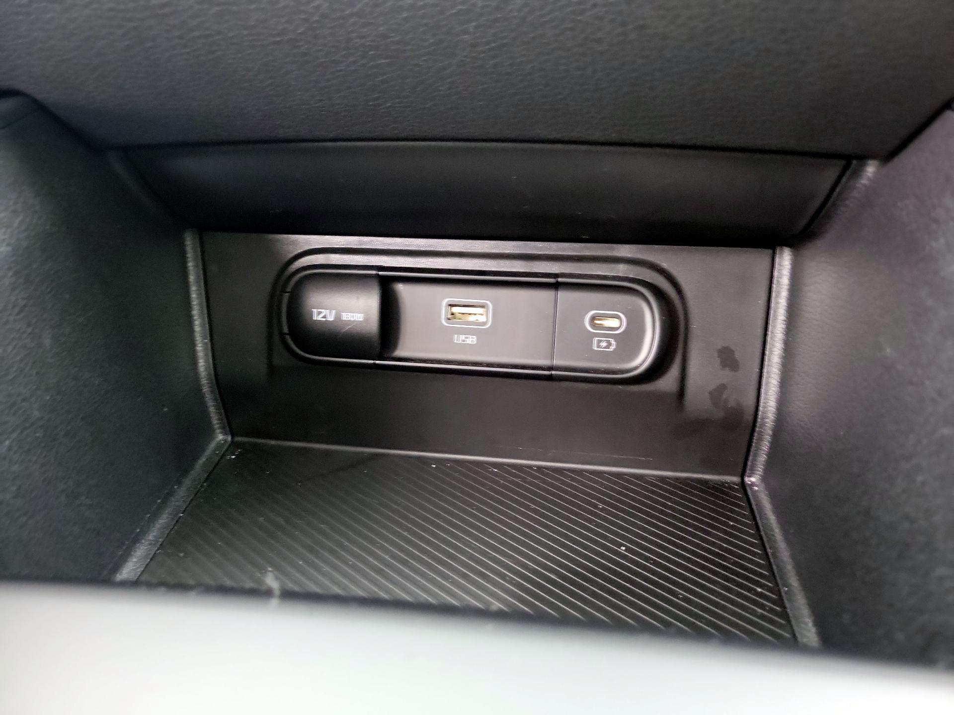 Thumbnail: 2024 Kia Sportage - 18