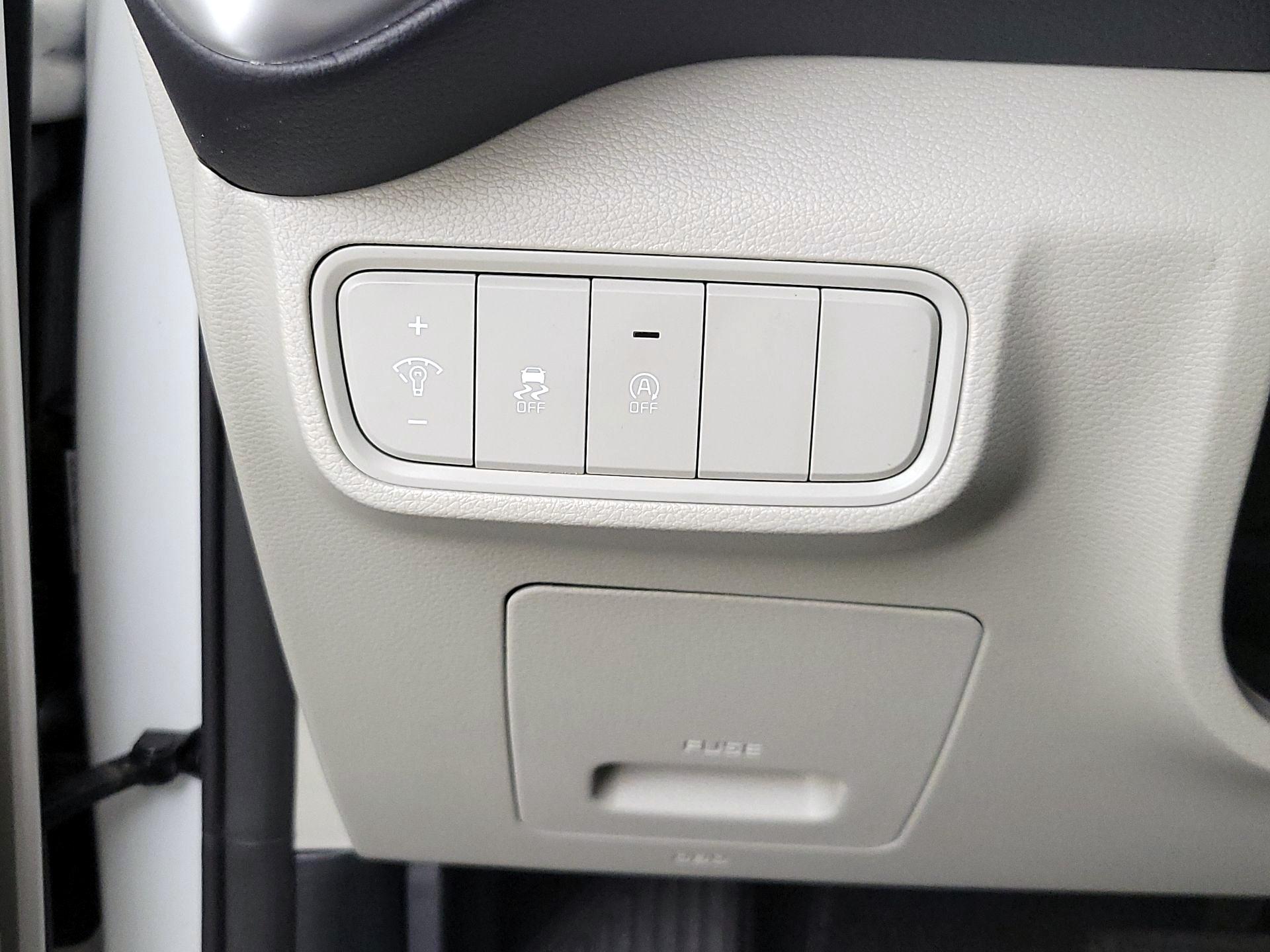 Thumbnail: 2023 Kia Soul - 13