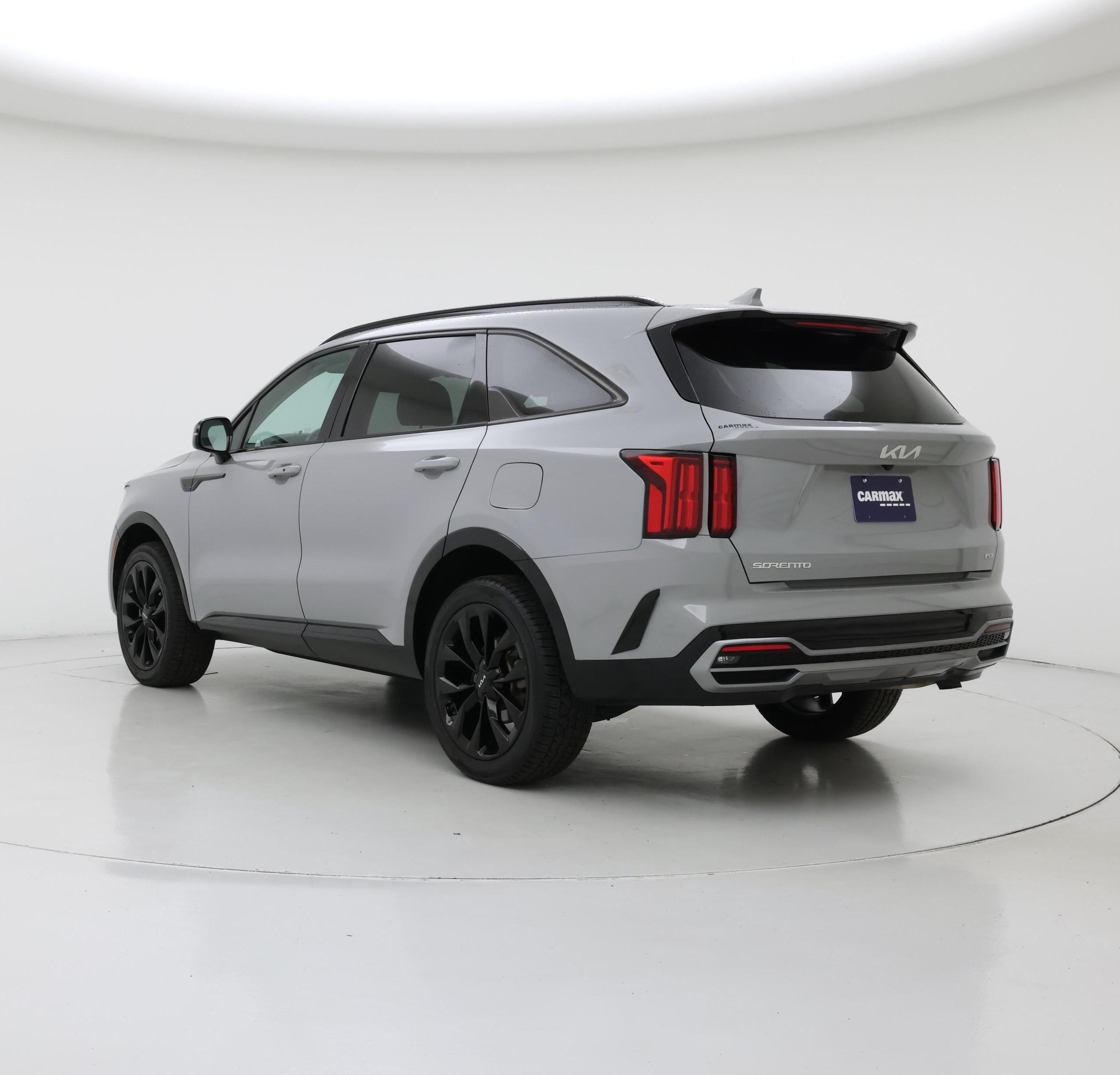 Thumbnail: 2023 Kia Sorento - 2
