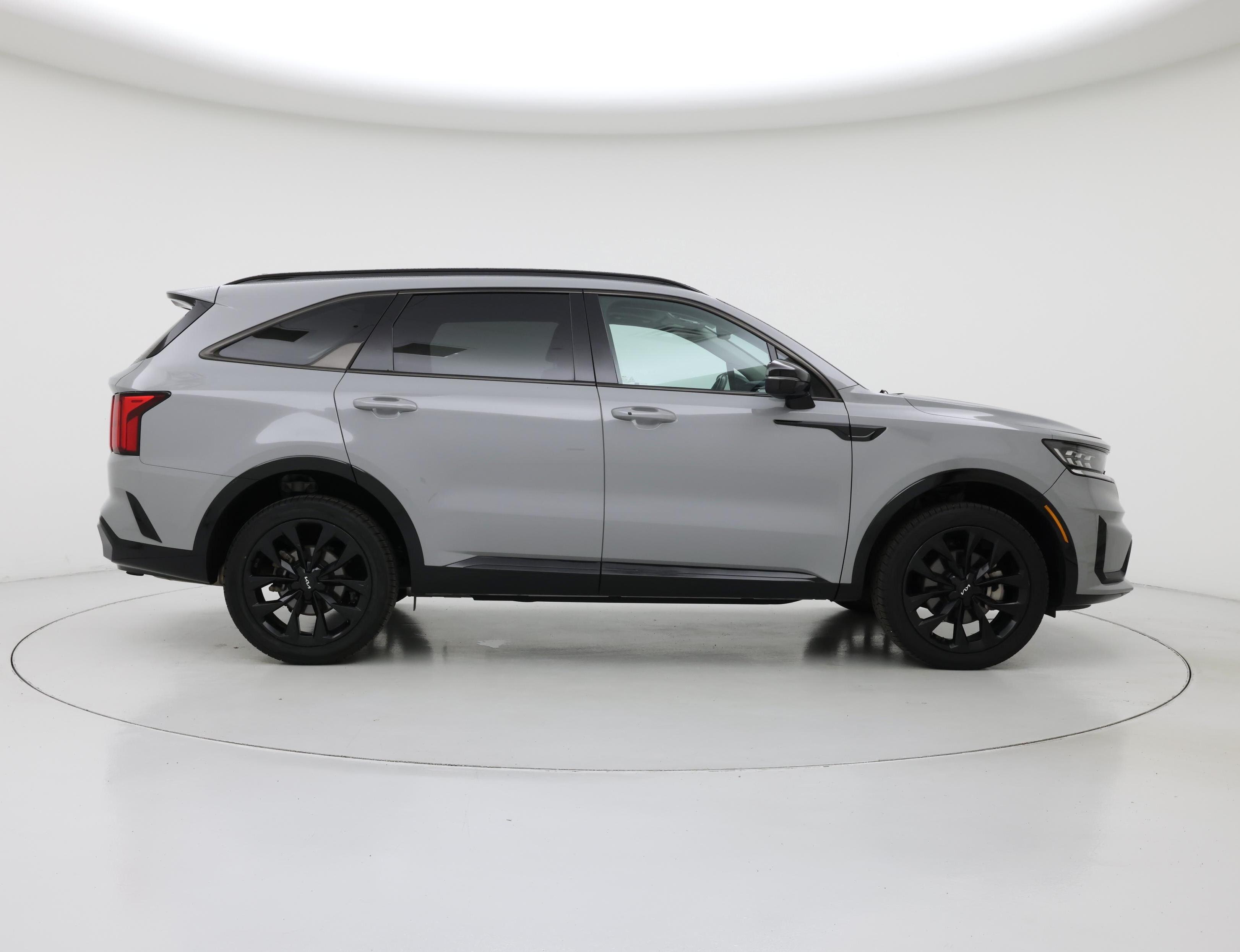 Thumbnail: 2023 Kia Sorento - 7