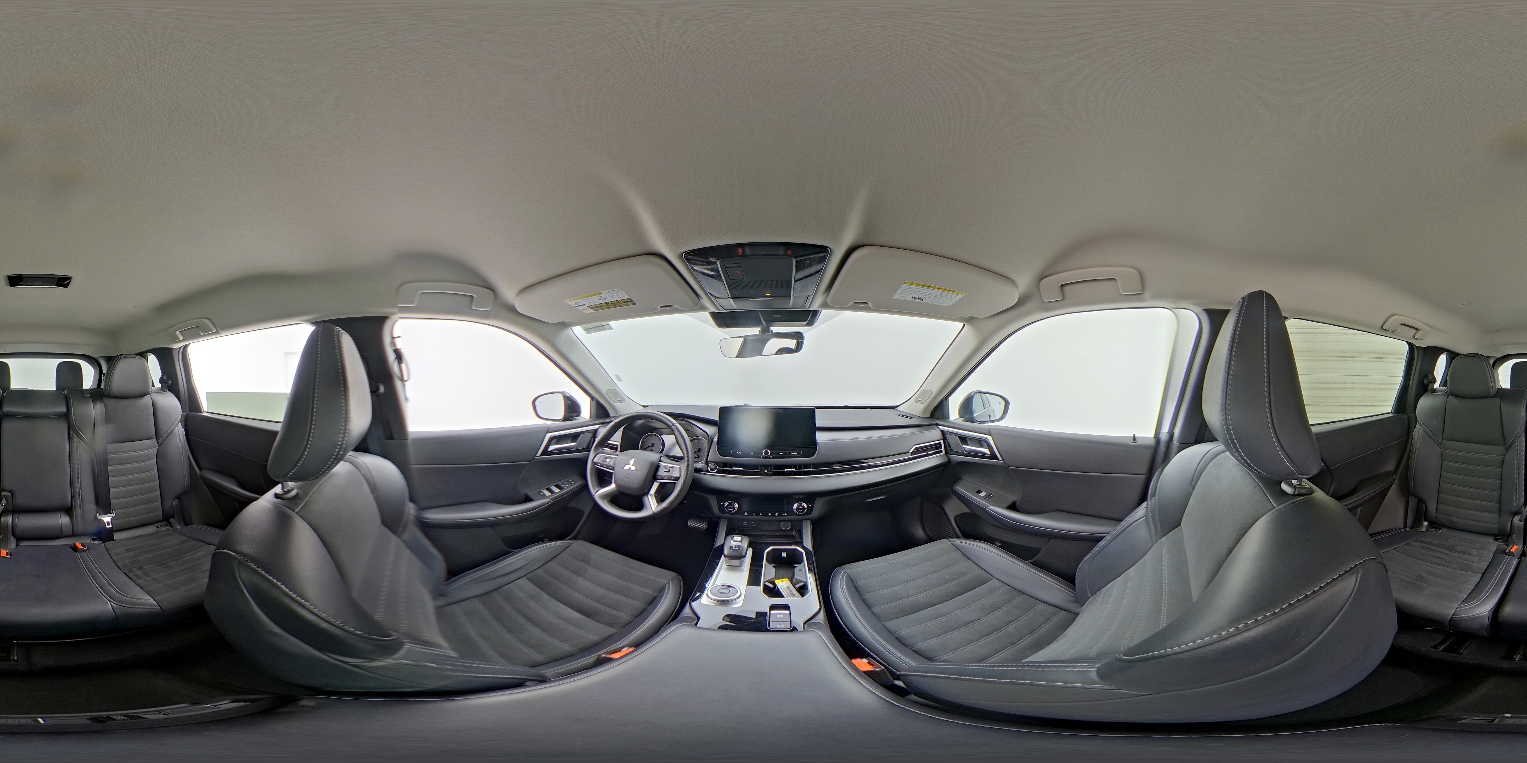 2025 Mitsubishi Outlander SE - Photo 26