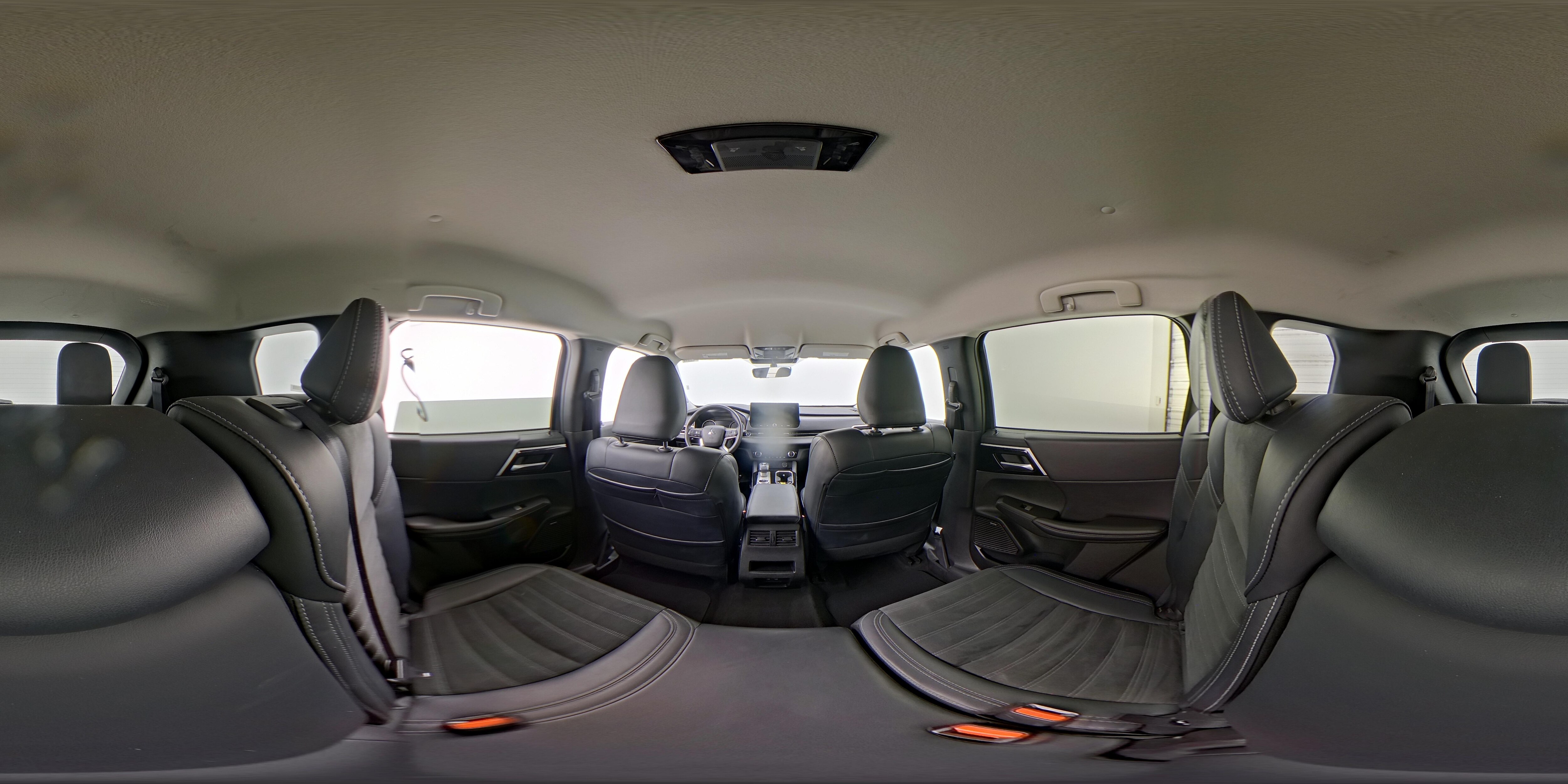 2025 Mitsubishi Outlander SE - Photo 27