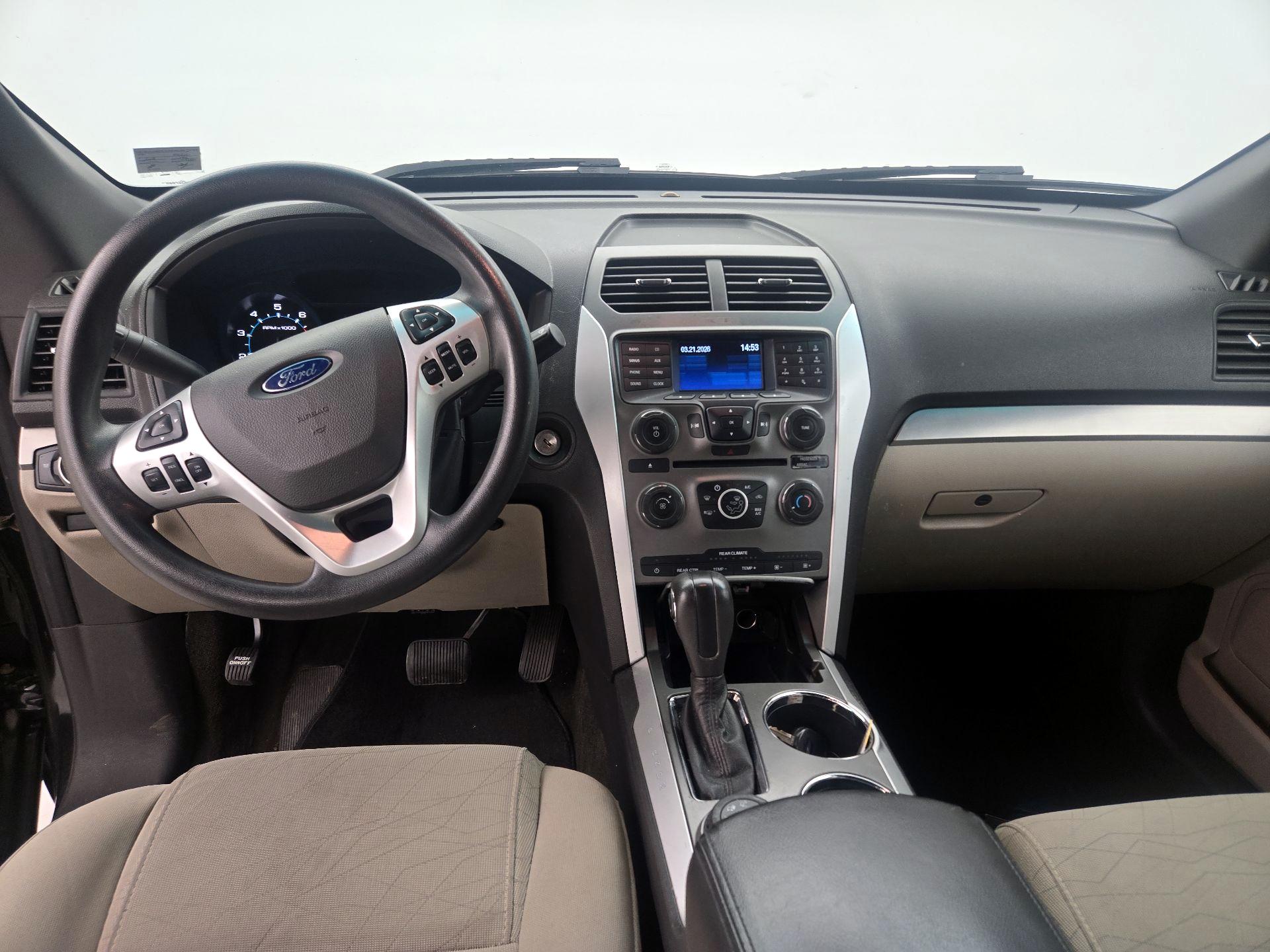 Thumbnail: 2014 Ford Explorer - 9