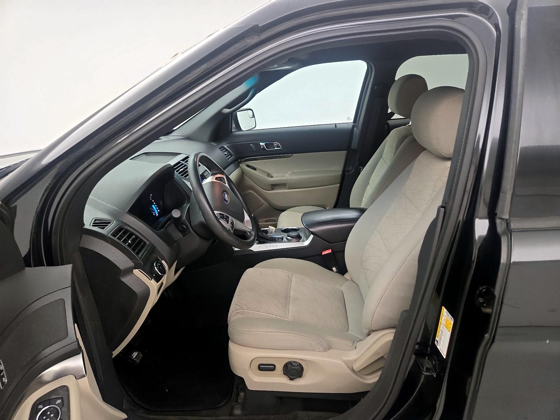 Thumbnail: 2014 Ford Explorer - 11