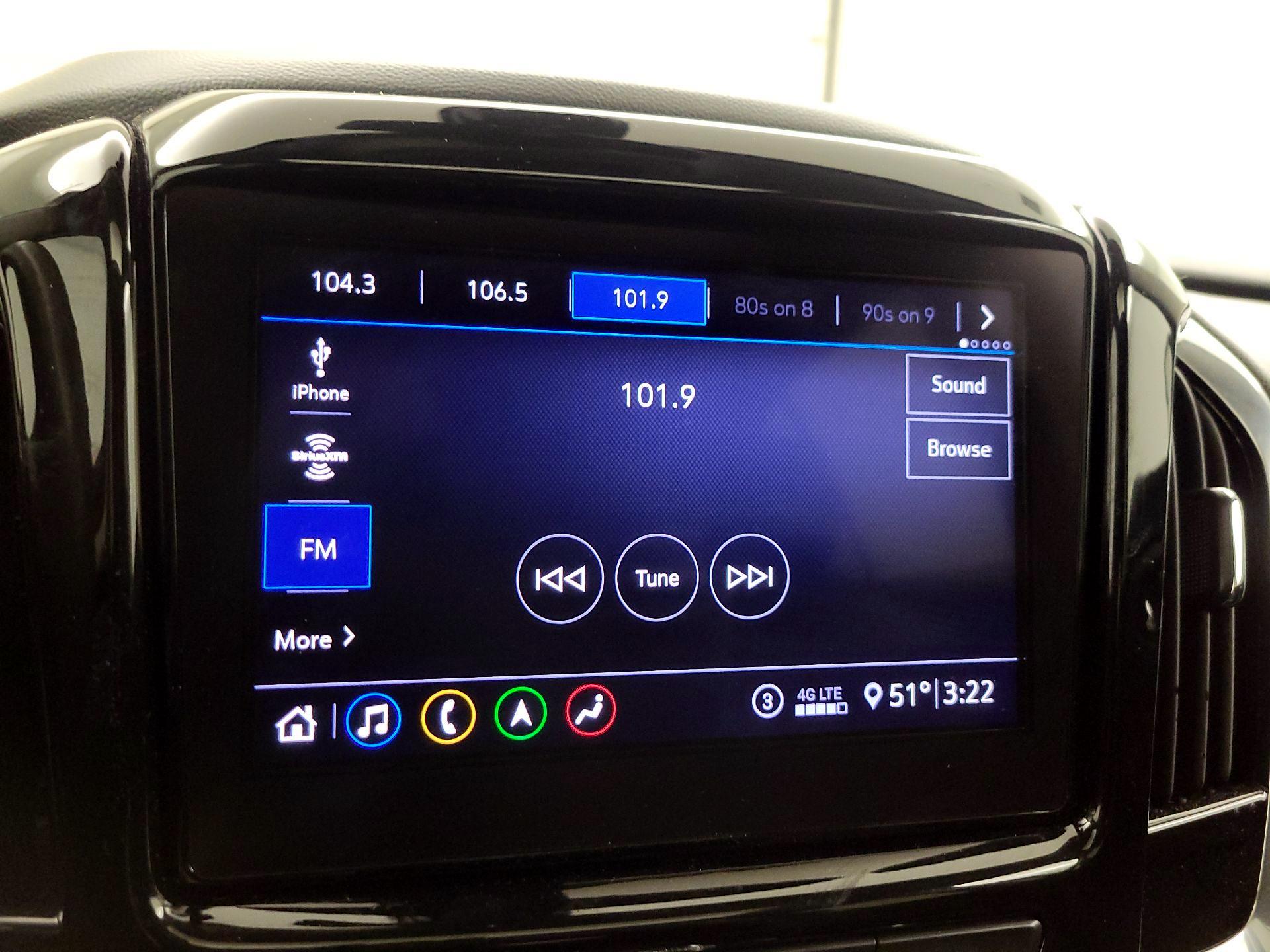 Thumbnail: 2020 Chevrolet Traverse - 16