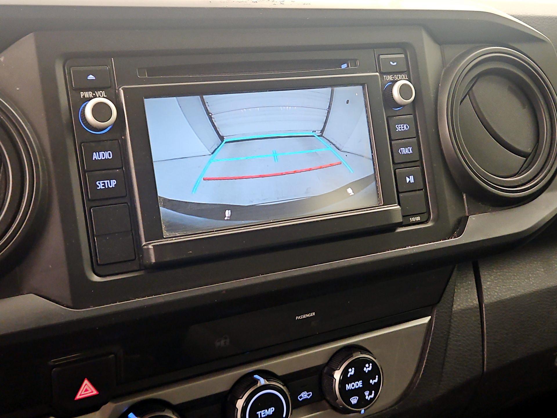 Thumbnail: 2016 Toyota Tacoma - 13