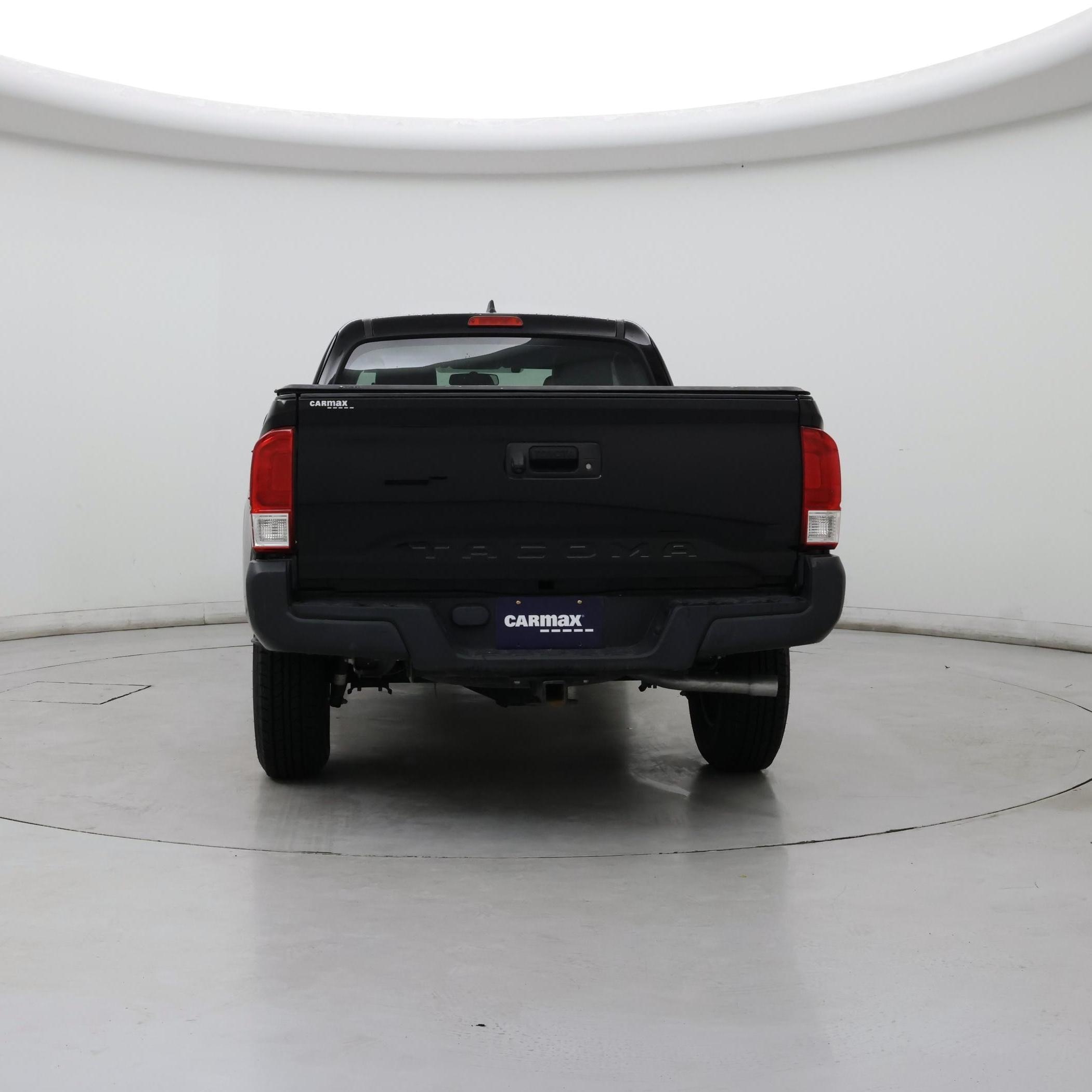 Thumbnail: 2016 Toyota Tacoma - 6