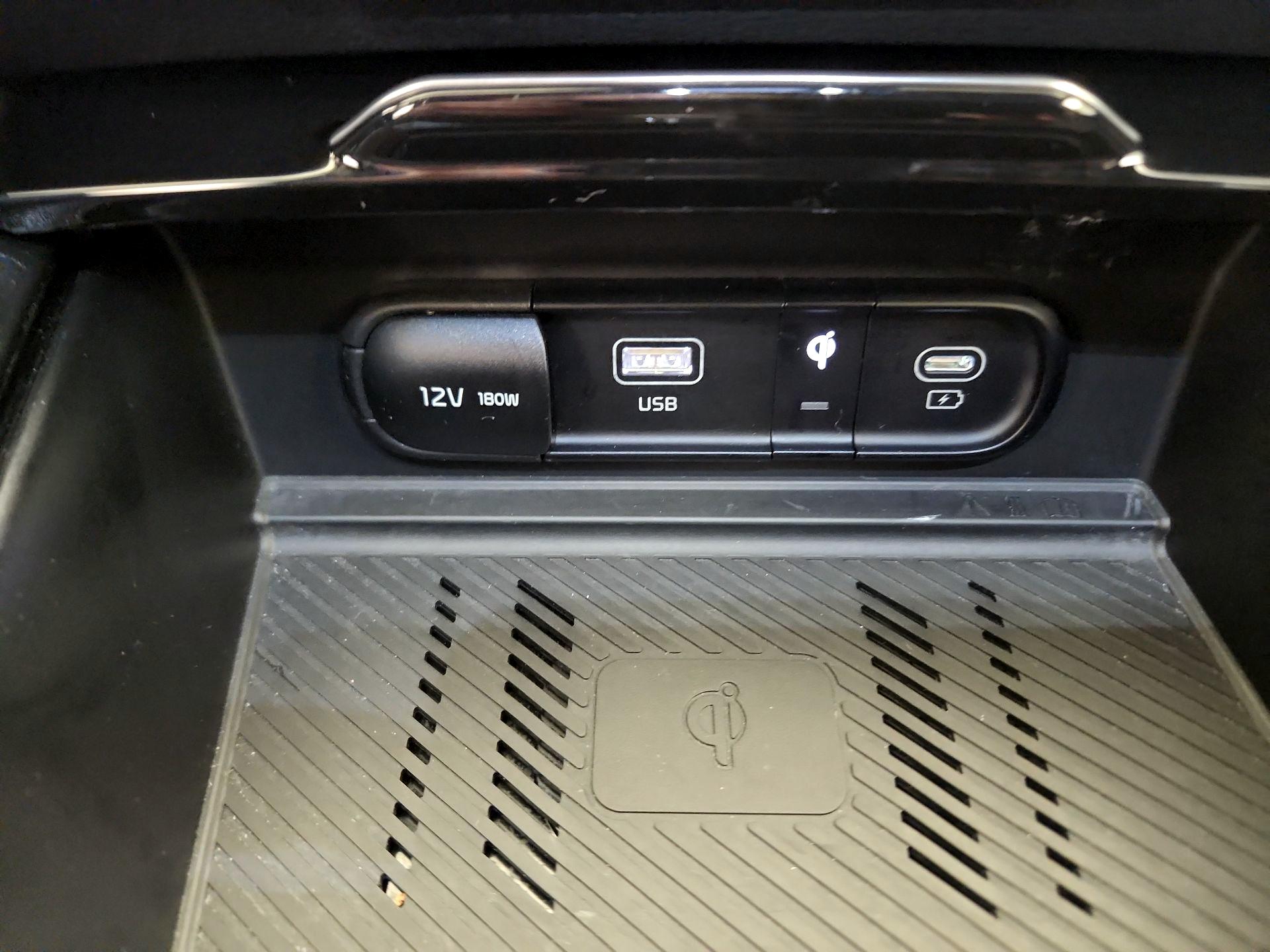 Thumbnail: 2023 Kia Sportage - 18